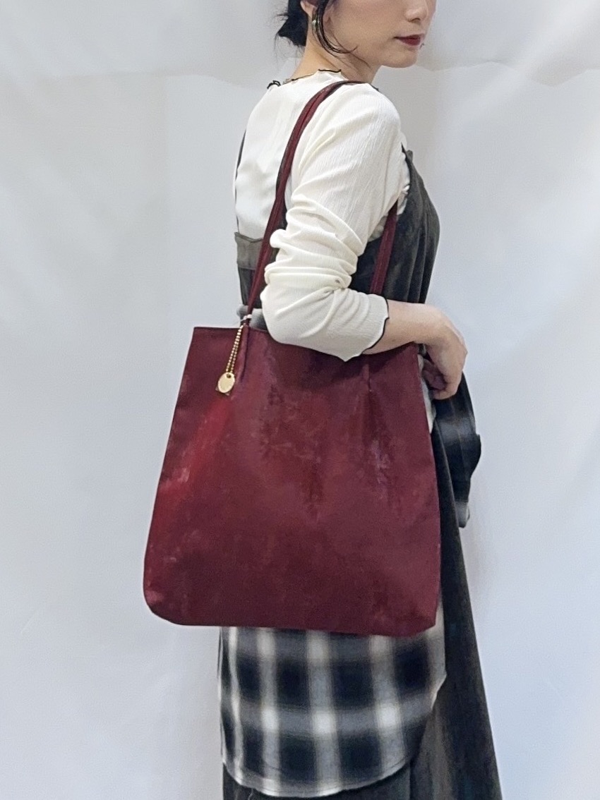 𝐇𝐢𝐫𝐨𝐦𝐢さんの「SHOO･LA･RUE｜【S-LL/洗濯機可】フロントジップ ベロアジャンドレ」を使ったコーディネート