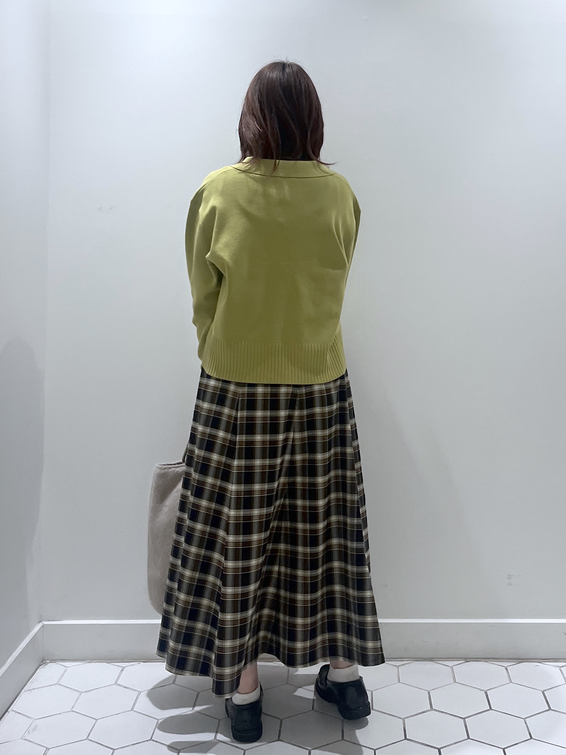 Makinoさんの「Dessin｜【洗濯機OK】抜け感スキッパーポロニット」を使ったコーディネート