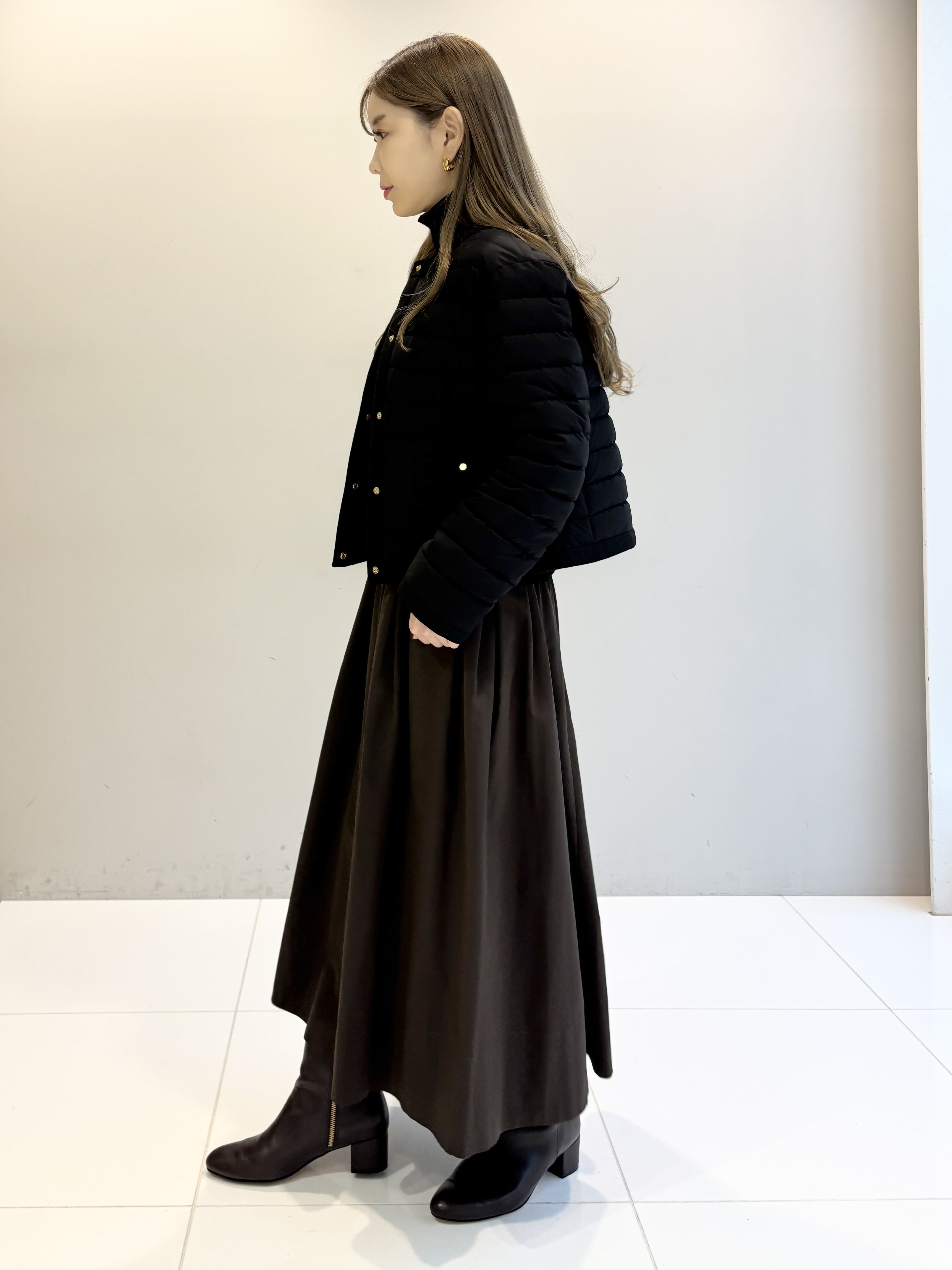 清水夏姫さんの「DRESSTERIOR｜【定番】オーバーラップサークルタートルニット」を使ったコーディネート