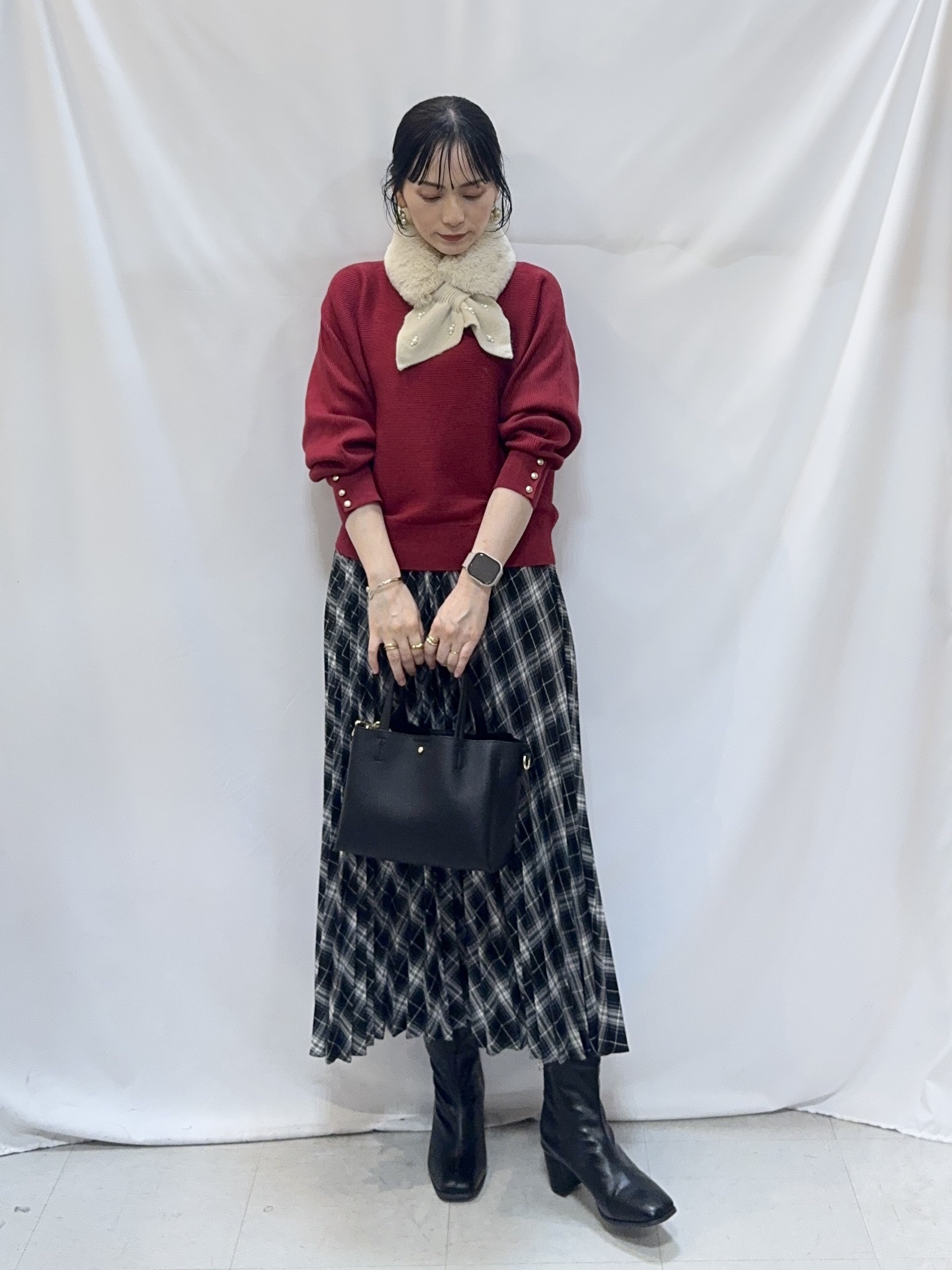 𝐇𝐢𝐫𝐨𝐦𝐢さんの「SHOO･LA･RUE｜【洗濯機可/体型カバー】やわらかリブドルマンニット」を使ったコーディネート