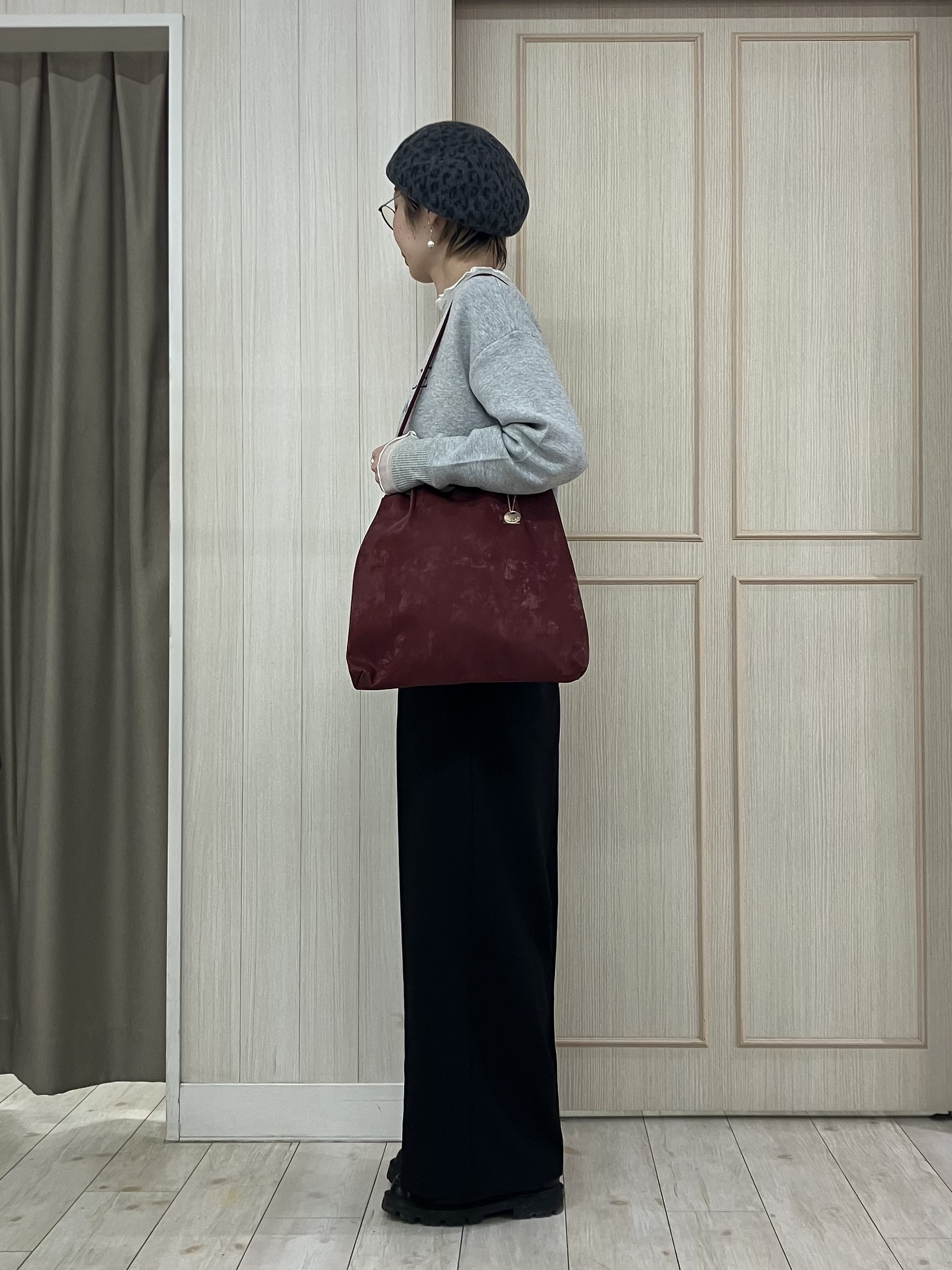 Turnerさんの「SHOO･LA･RUE｜【S-LL/洗濯機可】スウェットライク ロゴニット」を使ったコーディネート