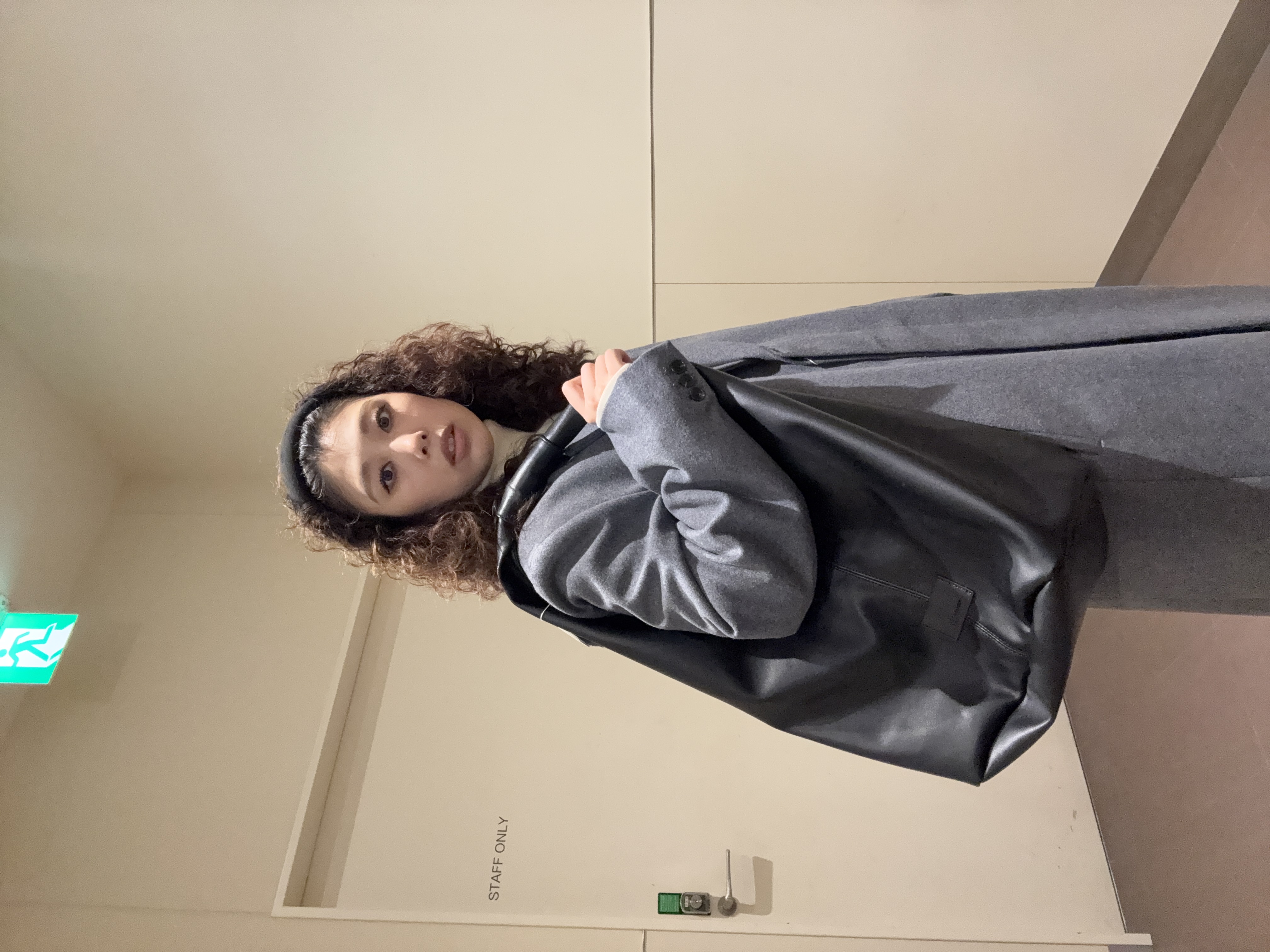 安本有里さんの「tk.TAKEO KIKUCHI｜【別注】Dickies(R)　TRベルテッドパンツ」を使ったコーディネート