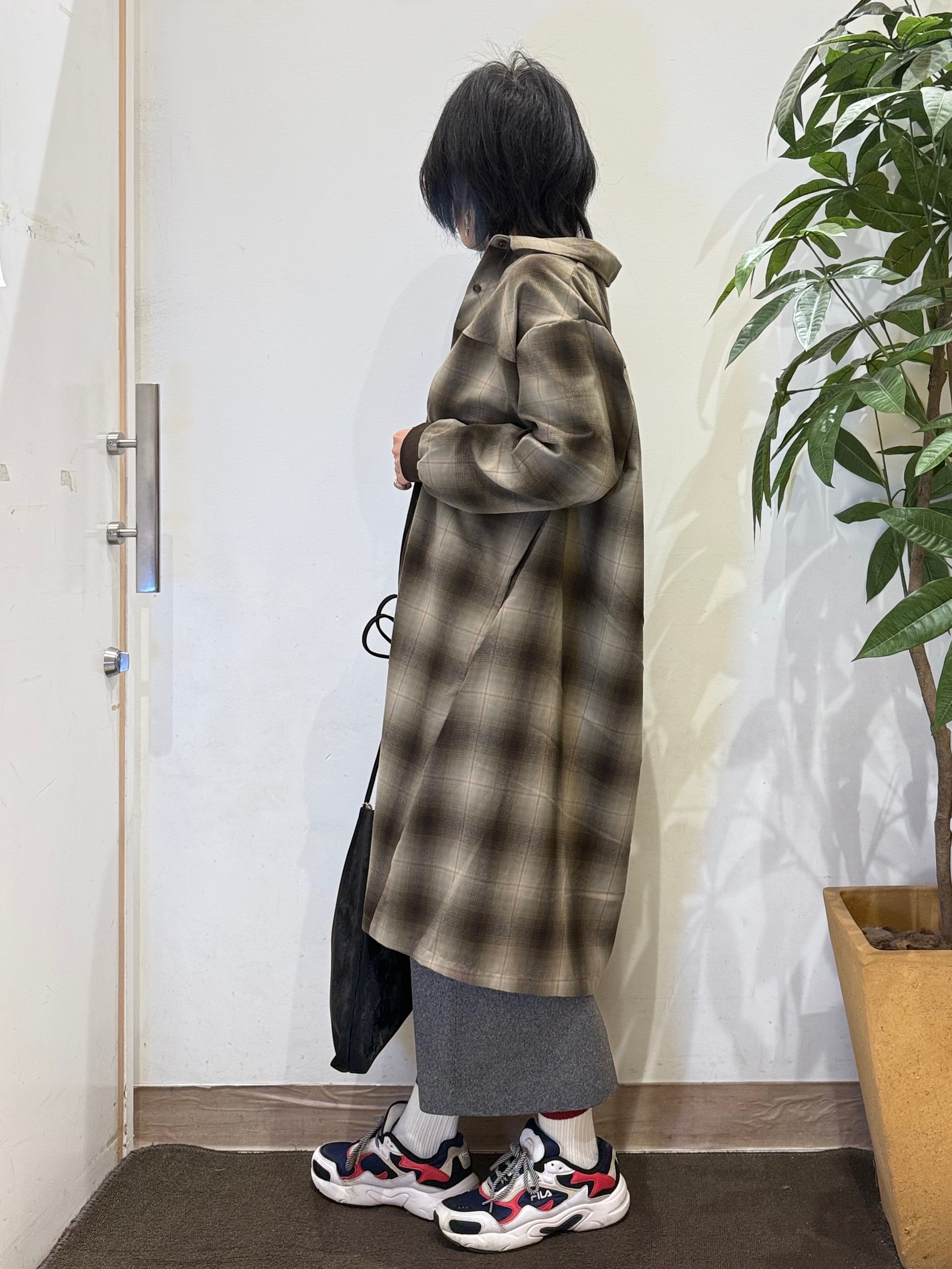 misakiさんの「SHOO･LA･RUE｜【S-LL/洗濯機可】フランネル チェックシャツワンピース」を使ったコーディネート