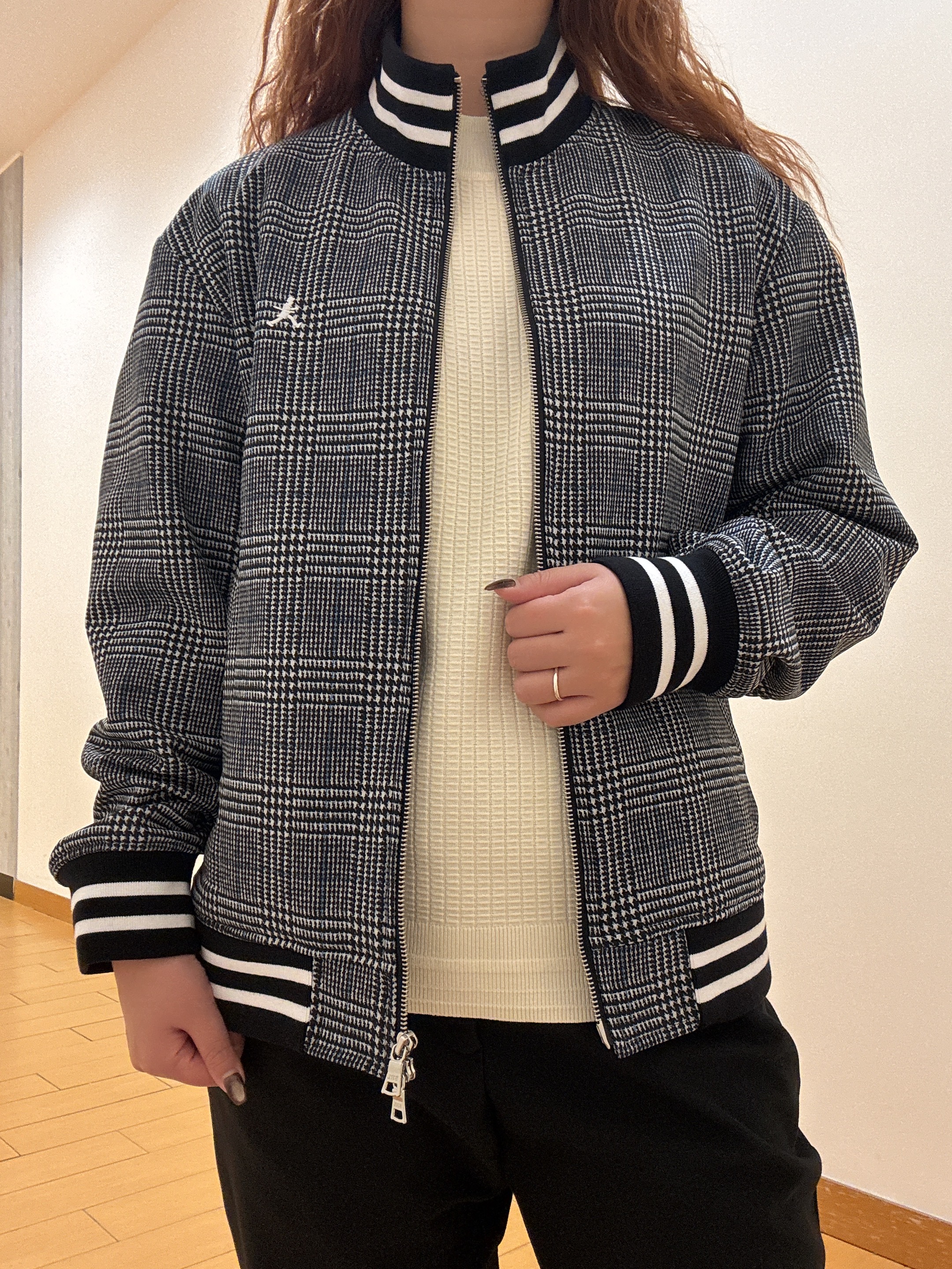 ヒナさんの「TAKEO KIKUCHI｜【BOWLER HAT LABEL】ダウンファブリック トラックジャケット」を使ったコーディネート