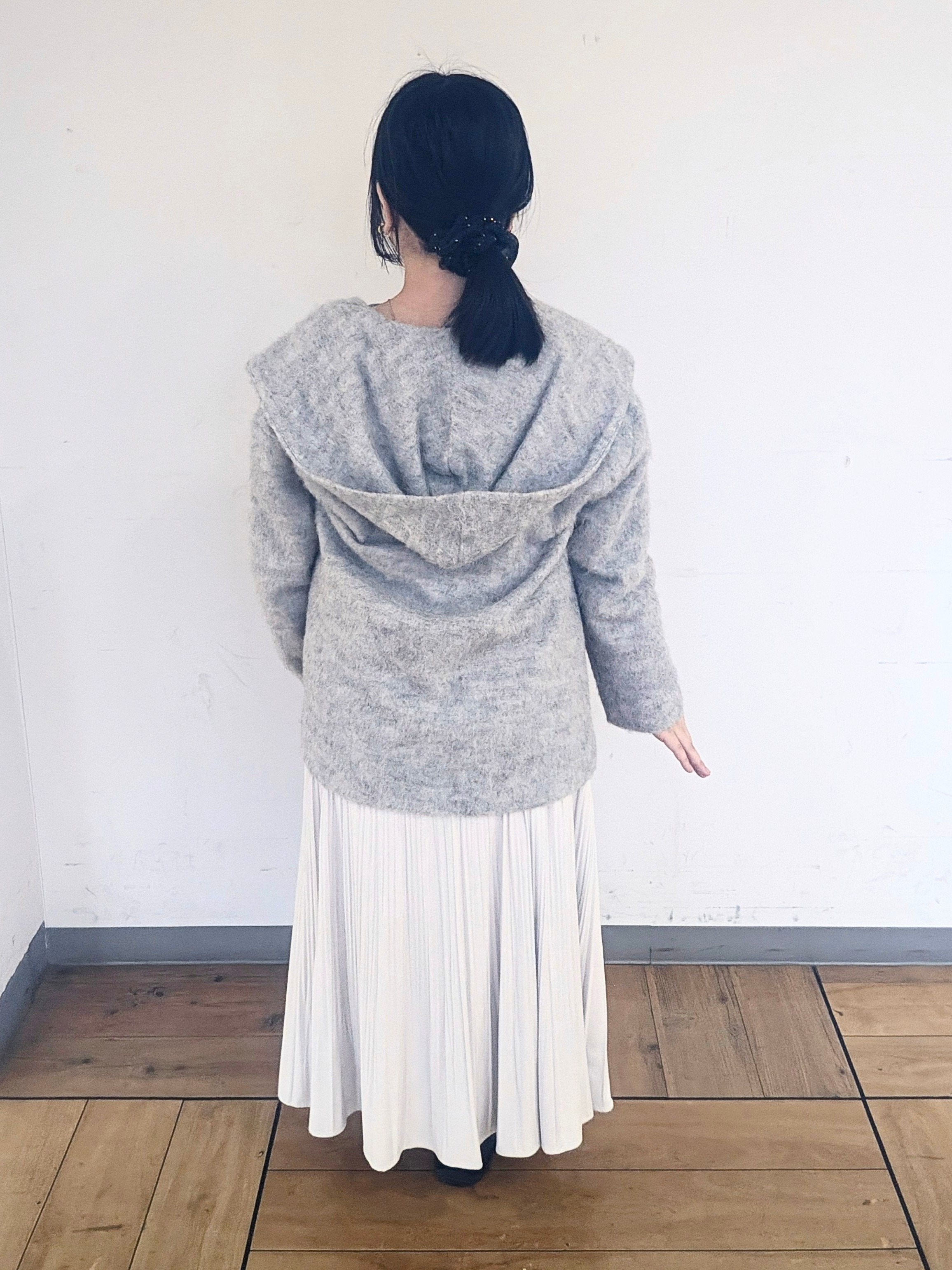 Mizukiさんの「UNTITLED｜【軽アウター/秋羽織り】シャギーフーディ―カーディガン」を使ったコーディネート