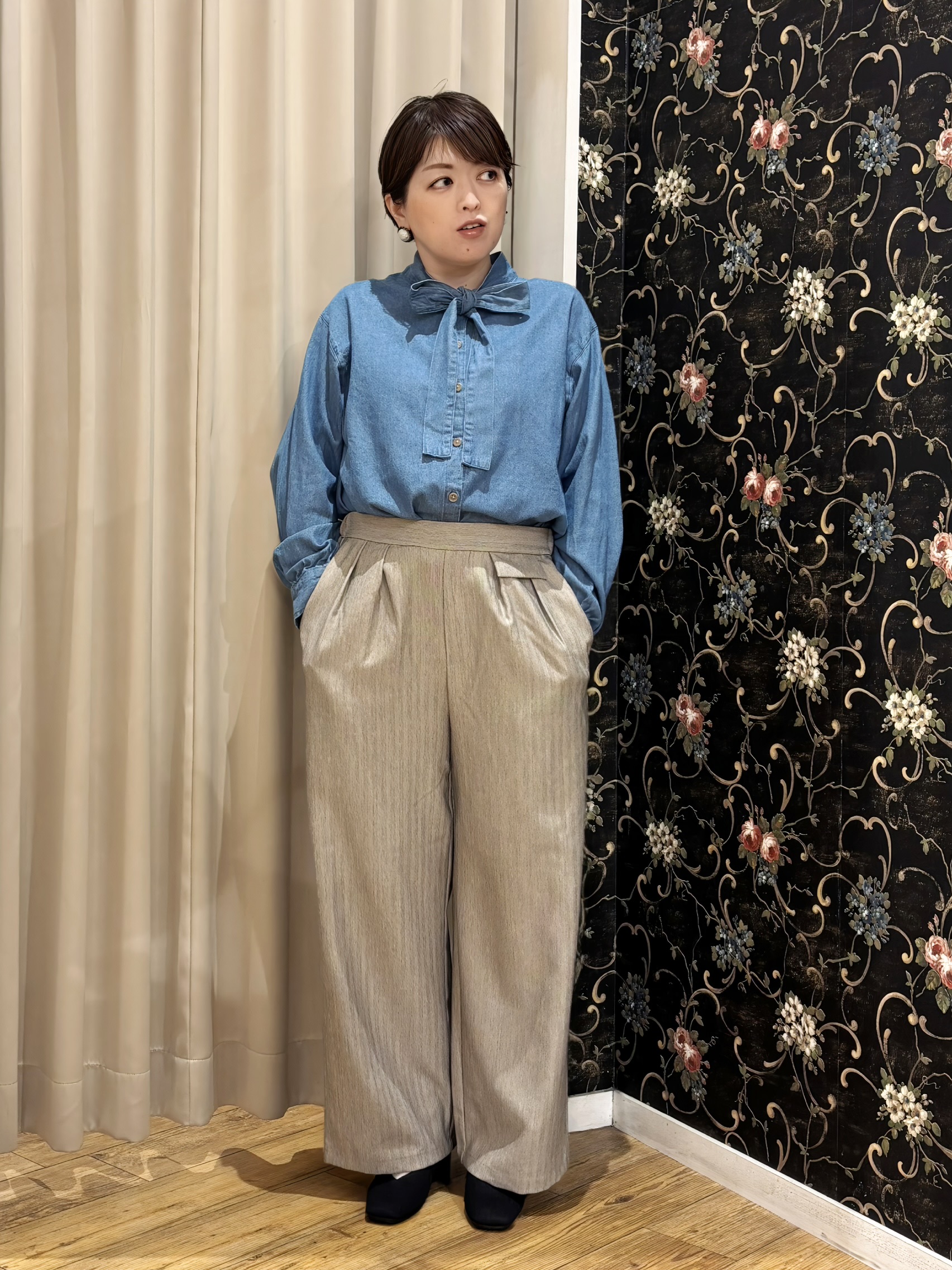 たみさんの「SHOO･LA･RUE｜重ねるだけでこなれコーデに ふわふわフェイクファーベスト」を使ったコーディネート
