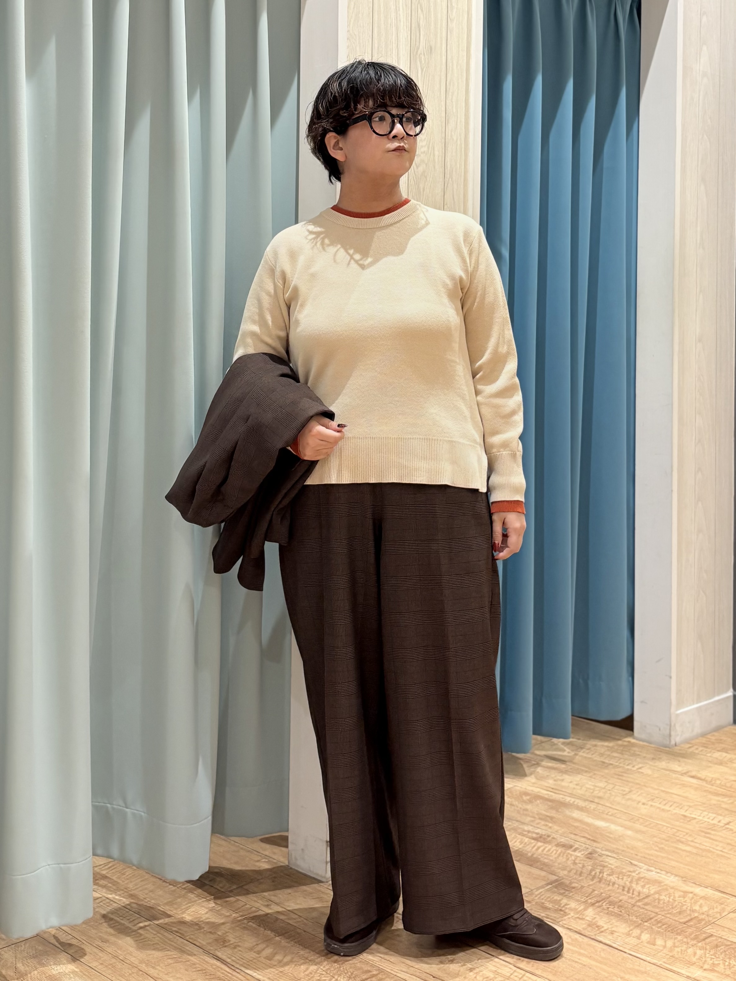 砂糖さんの「SHOO･LA･RUE｜【セットアップ可/洗濯後しわになりにくい】ウールフィール ダブルジャケット」を使ったコーディネート