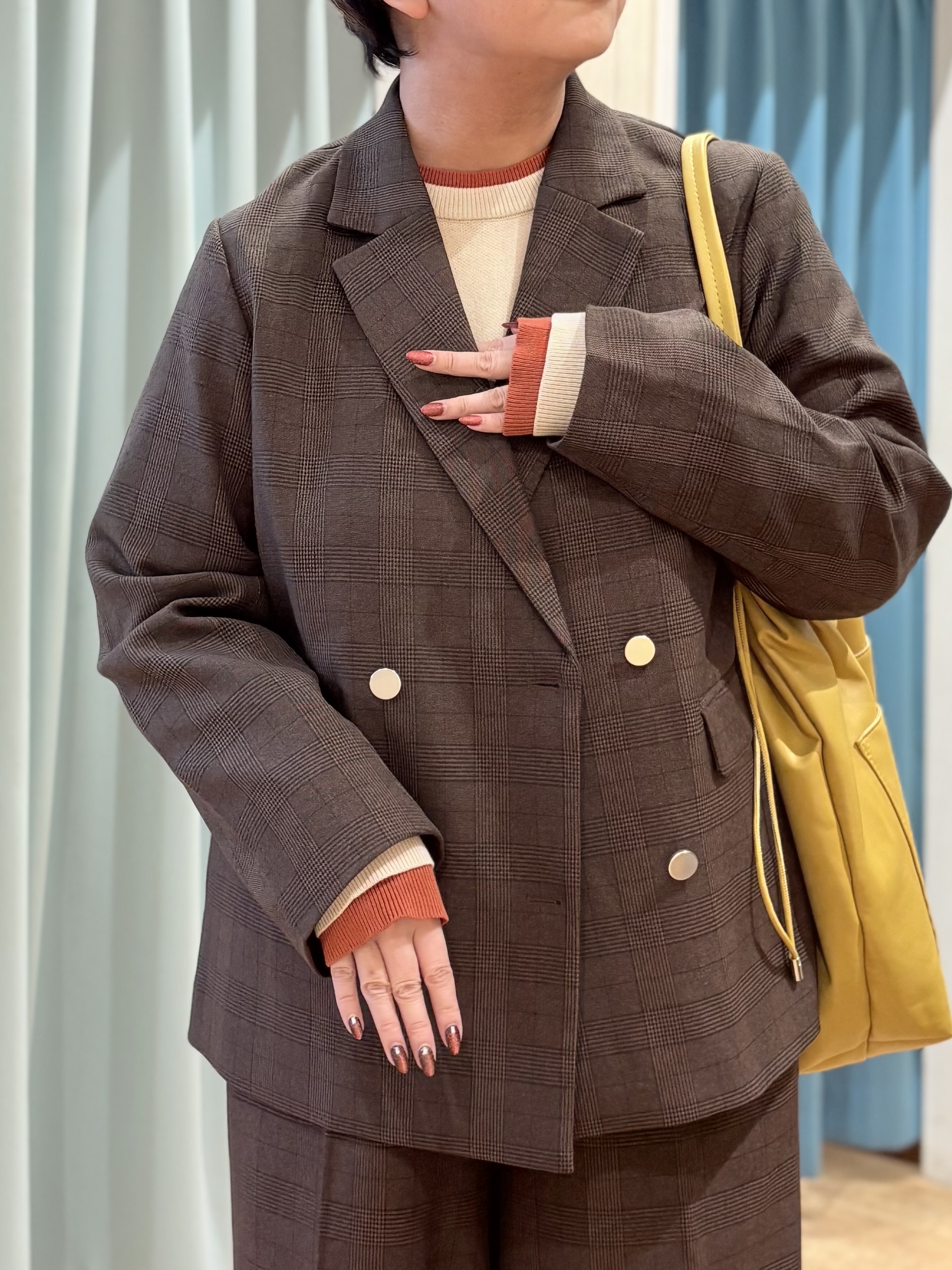 砂糖さんの「SHOO･LA･RUE｜【セットアップ可/洗濯後しわになりにくい】ウールフィール ダブルジャケット」を使ったコーディネート
