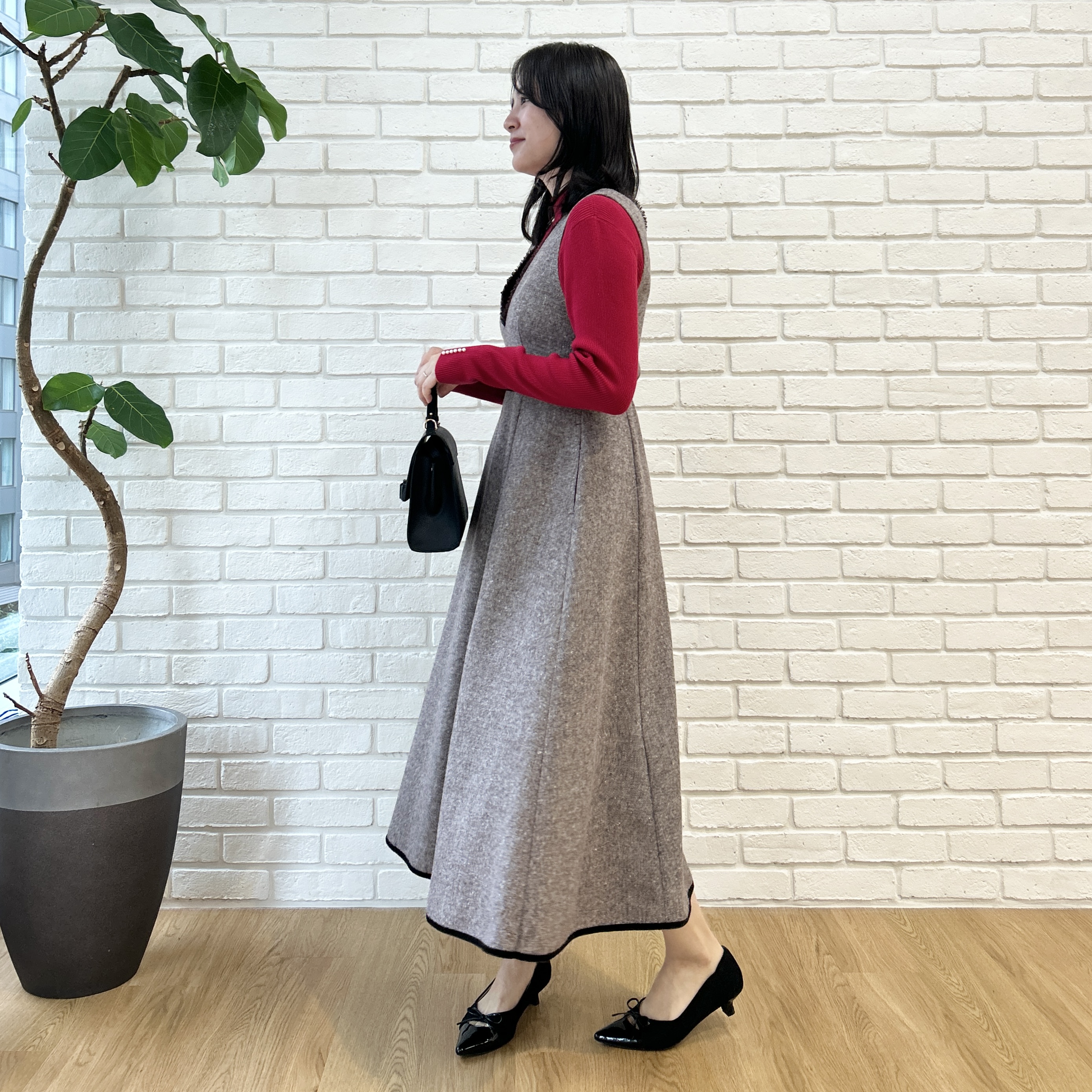 shinoさんの「Couture brooch｜【大人フェミニンのBASIC】パール調リブニット【吸湿発熱・静電気防止・抗菌防臭・洗濯機可】」を使ったコーディネート
