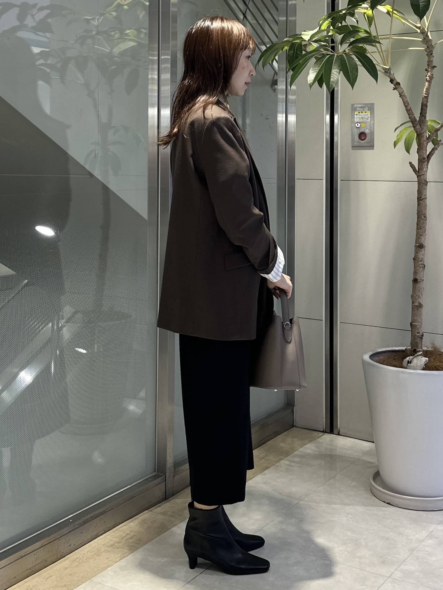 Miwaさんの「UNTITLED｜【セットアップ可/ライトアウター/仕事着スーツ】ウールダブルジャケット」を使ったコーディネート