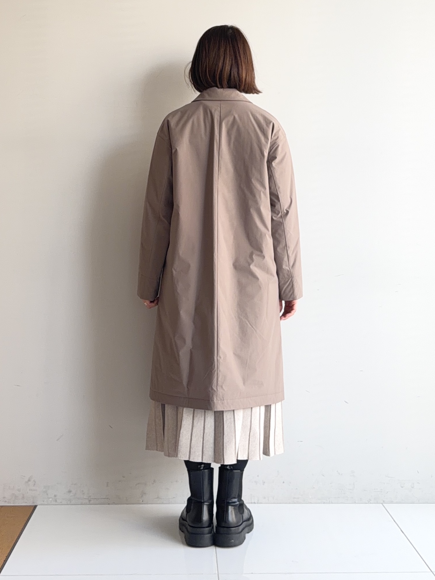 murayamaさんの「INDIVI｜【超軽量／蓄熱／撥水】中綿ライトチェスターコート」を使ったコーディネート