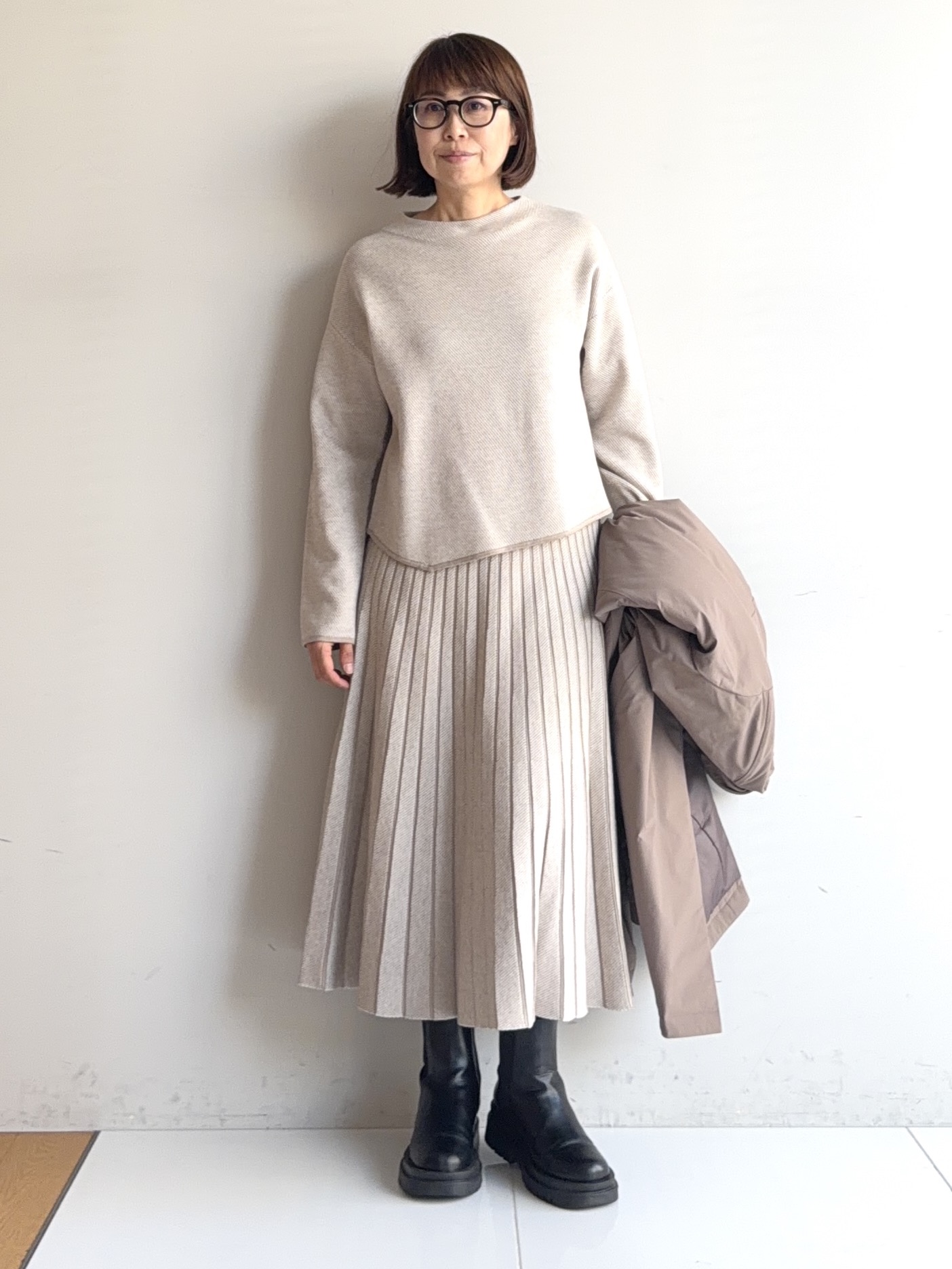 murayamaさんの「INDIVI｜【超軽量／蓄熱／撥水】中綿ライトチェスターコート」を使ったコーディネート