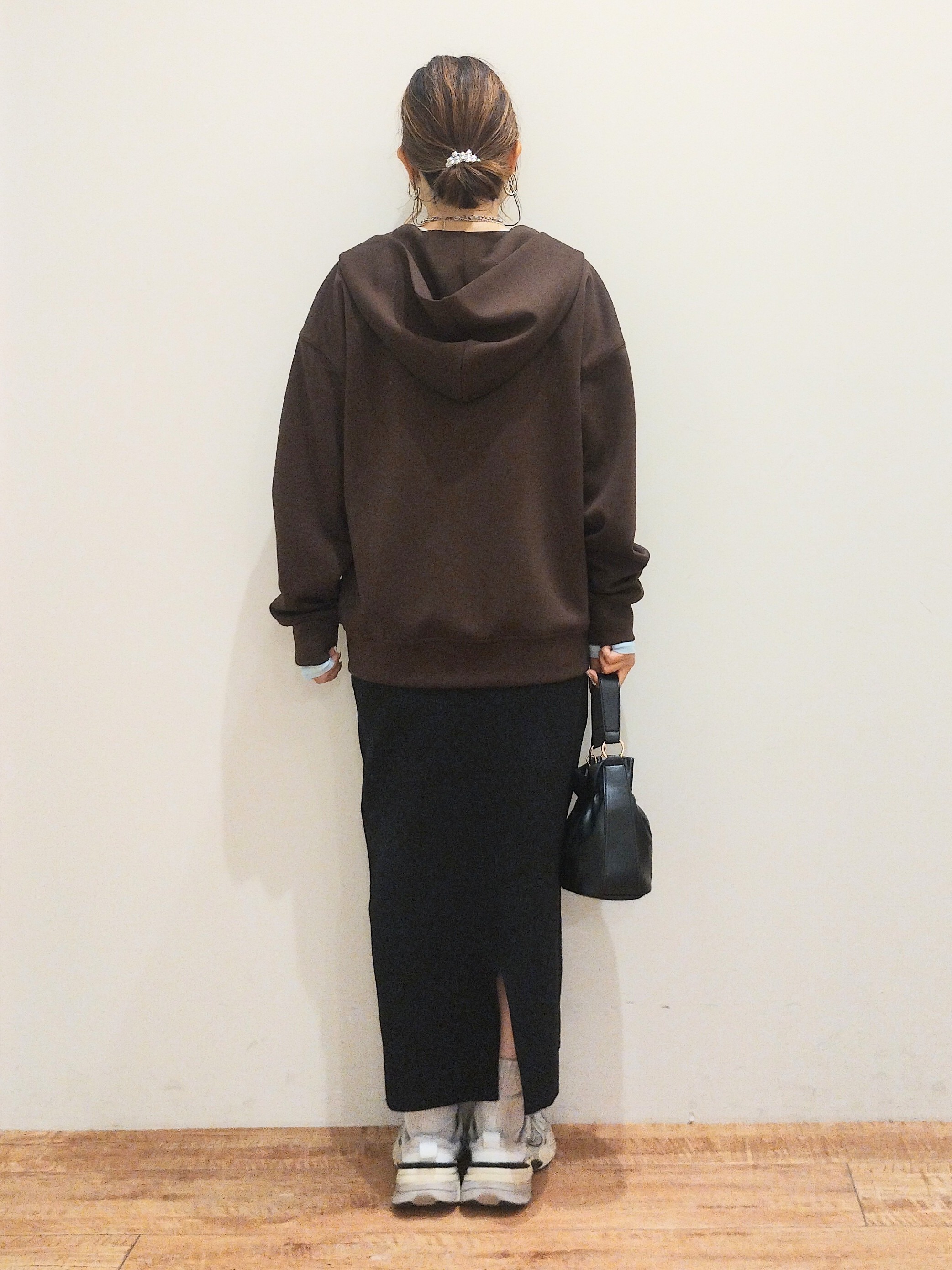 大前由記さんの「SHOO･LA･RUE｜【S-LL/洗濯機可】もちさら ダブルジップパーカ」を使ったコーディネート
