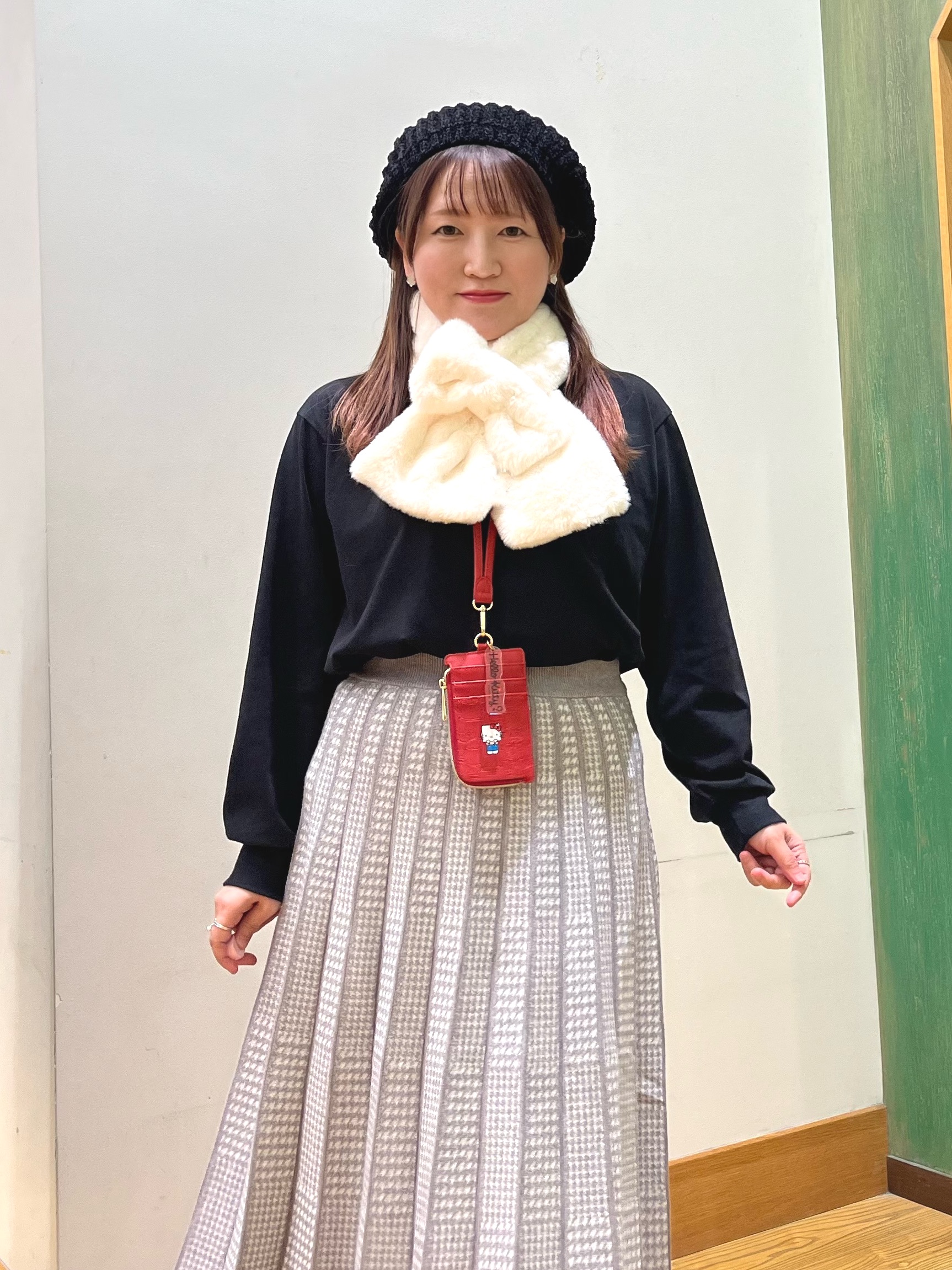 ゆっきーさんの「SHOO･LA･RUE｜【HELLO KITTYコラボ】刺繍ロンT」を使ったコーディネート