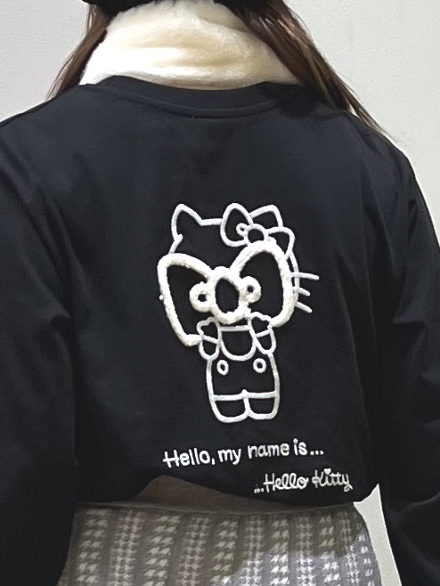 ゆっきーさんの「SHOO･LA･RUE｜【HELLO KITTYコラボ】刺繍ロンT」を使ったコーディネート