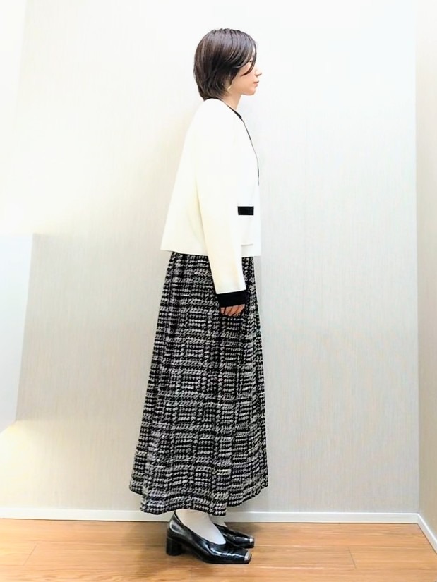 ミズタさんの「UNTITLED｜【アンサンブル可/ジャケットライク】モールラインカーディガン」を使ったコーディネート