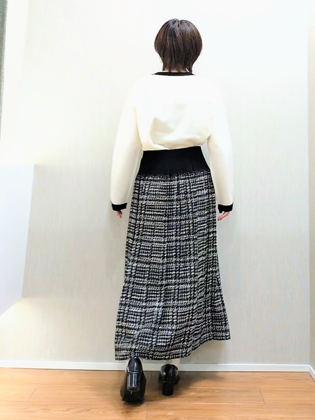 ミズタさんの「UNTITLED｜【アンサンブル可/ジャケットライク】モールラインカーディガン」を使ったコーディネート