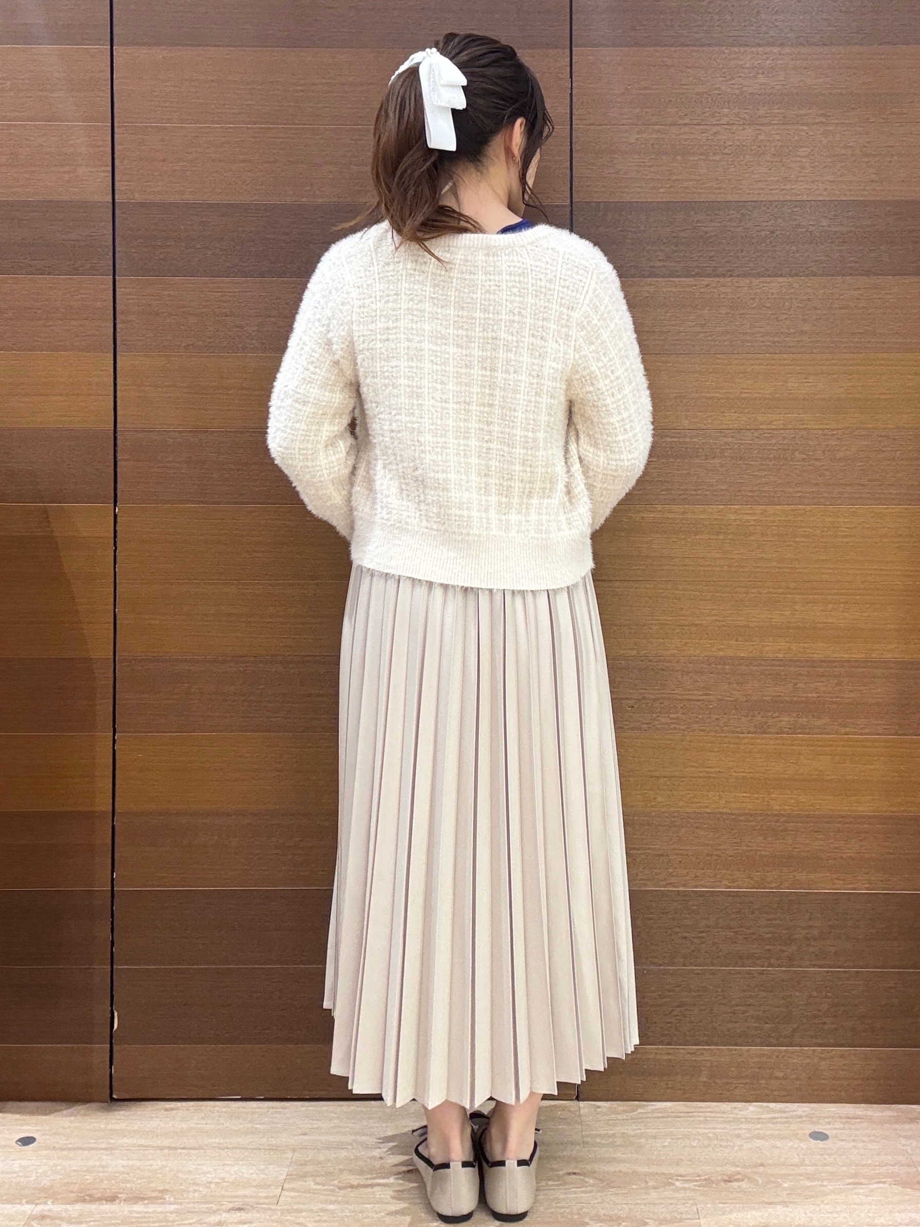 maichiさんの「OPAQUE.CLIP｜ビジューパーツ付きハートネックニット【洗濯機OK／抗ピリング】」を使ったコーディネート