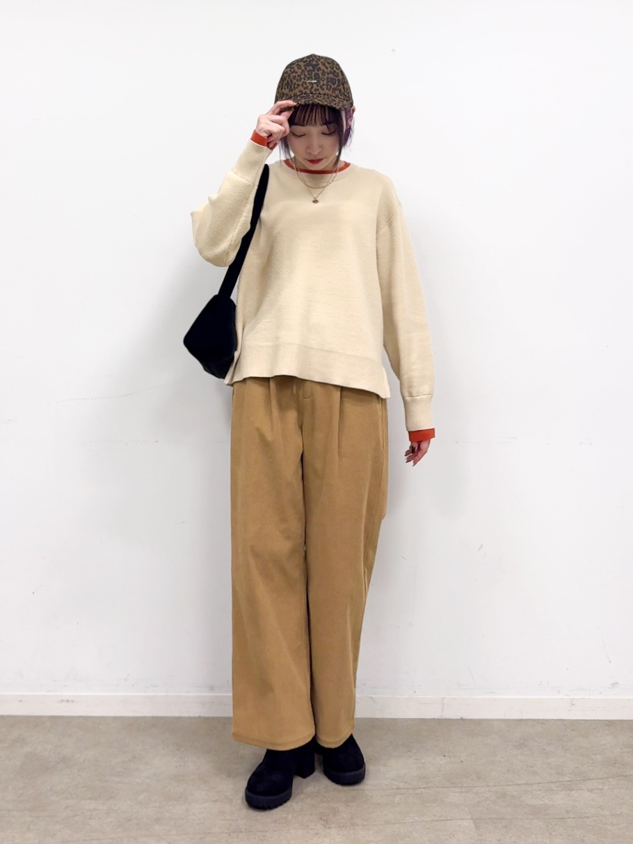 𝐜𝐡𝐢𝐤𝐚さんの「SHOO･LA･RUE｜【洗濯機可/S-LL】配色がアクセント スウェットライクニット」を使ったコーディネート