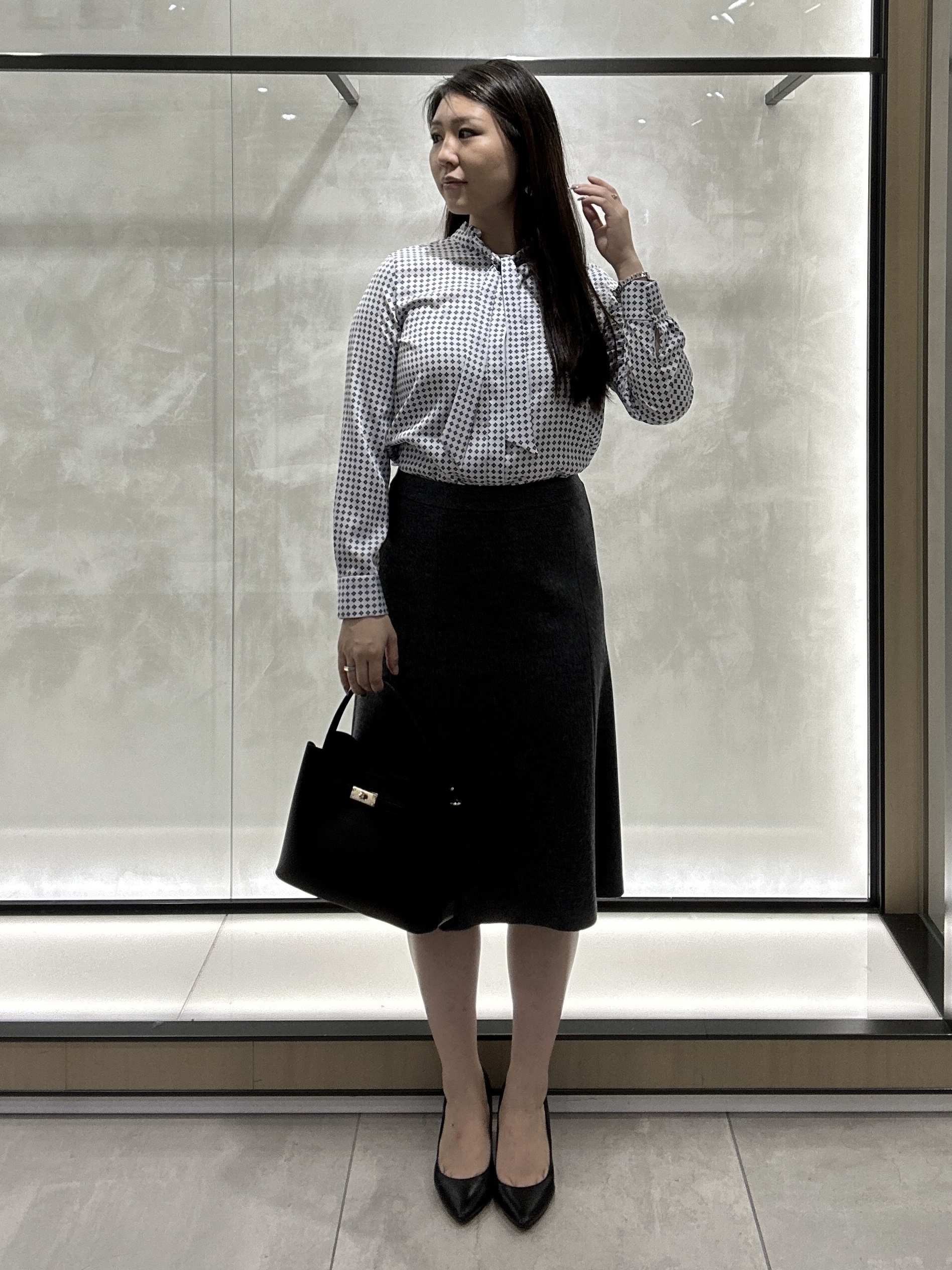 YURIさんの「UNTITLED｜【追加/新色】エアリーワンハンドルバッグ」を使ったコーディネート