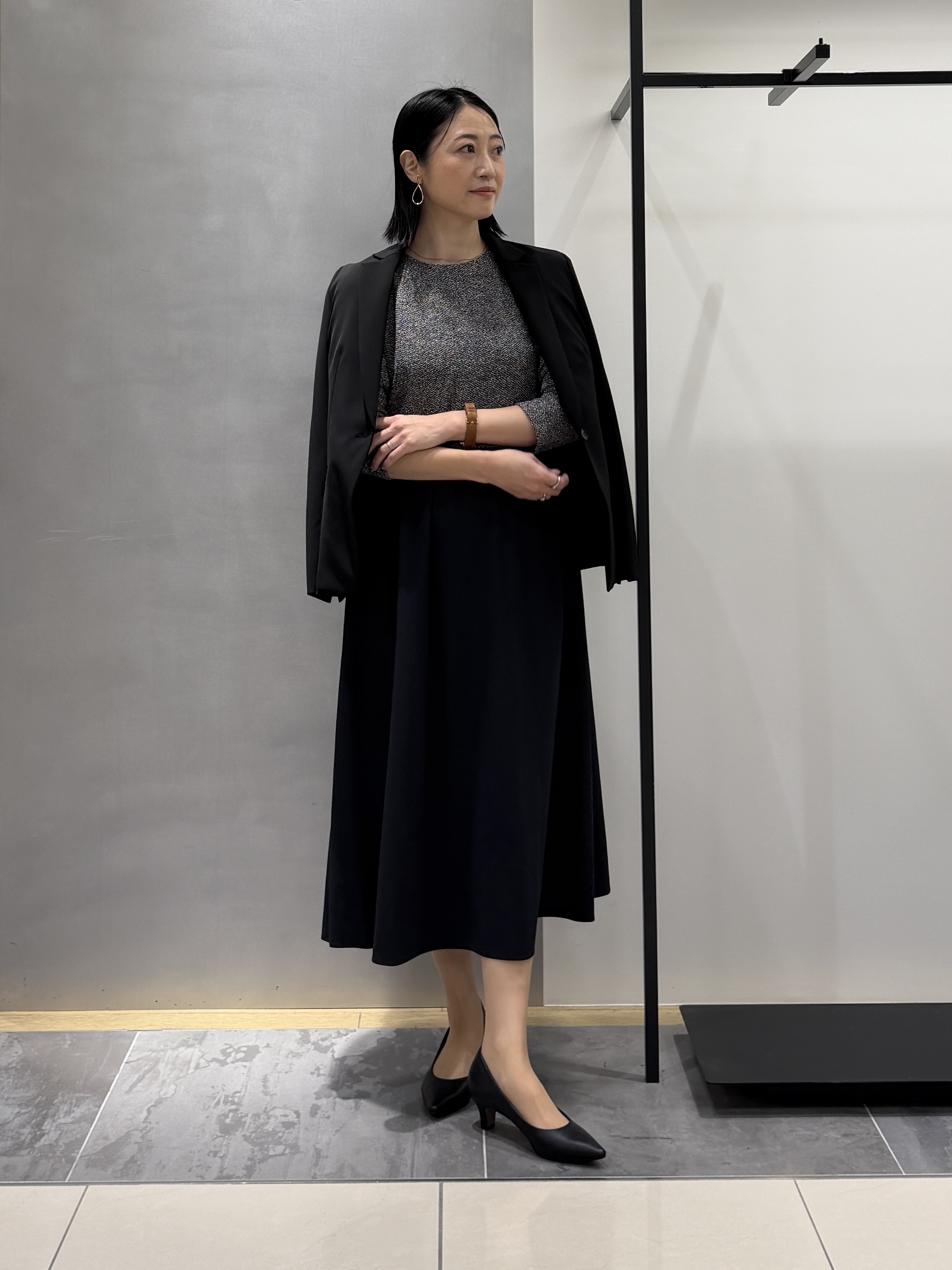 shihoさんの「INDIVI｜【通勤スーツ／洗える】ストレッチテーラードカラージャケット」を使ったコーディネート