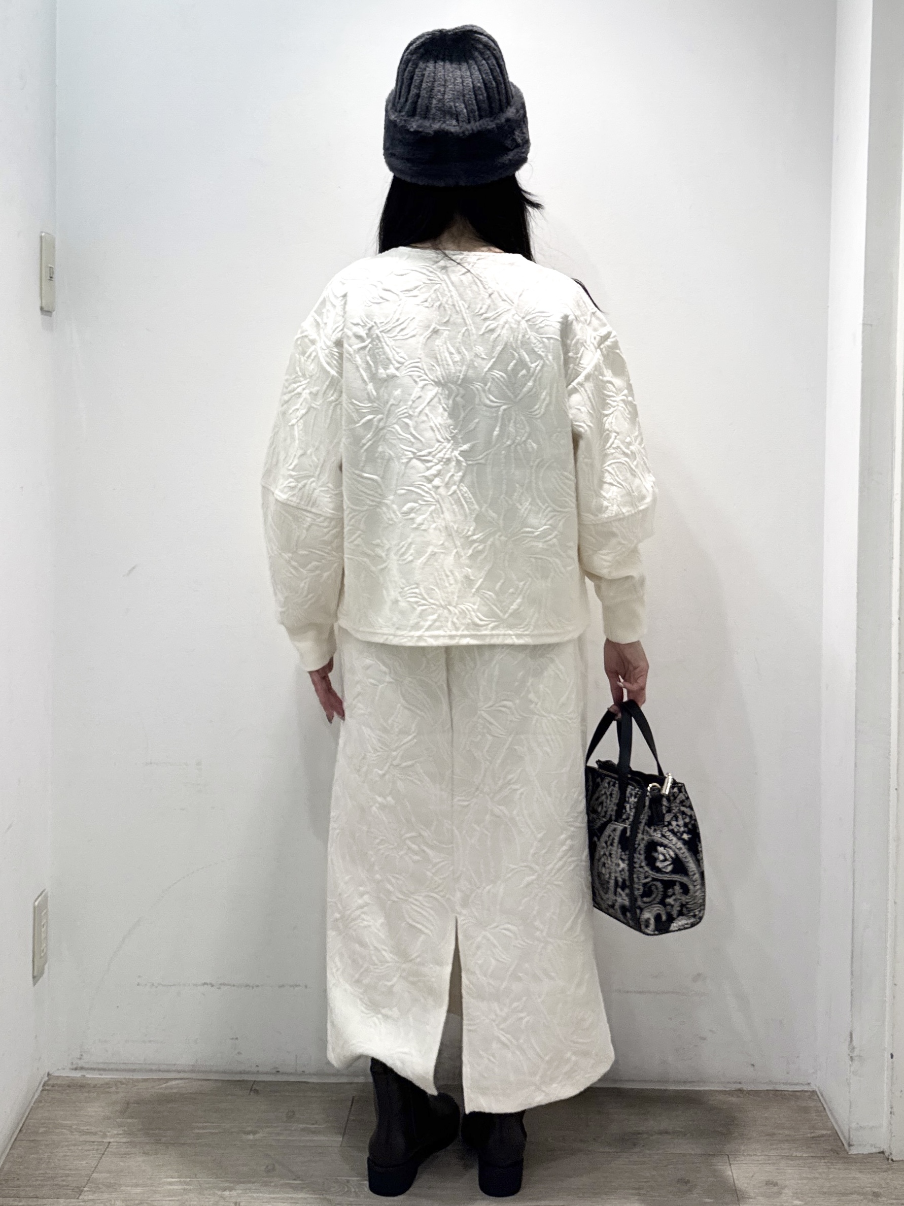 yuicciさんの「OPAQUE.CLIP｜ふくれジャカードプルオーバー／セットアップ可【洗濯機OK】」を使ったコーディネート