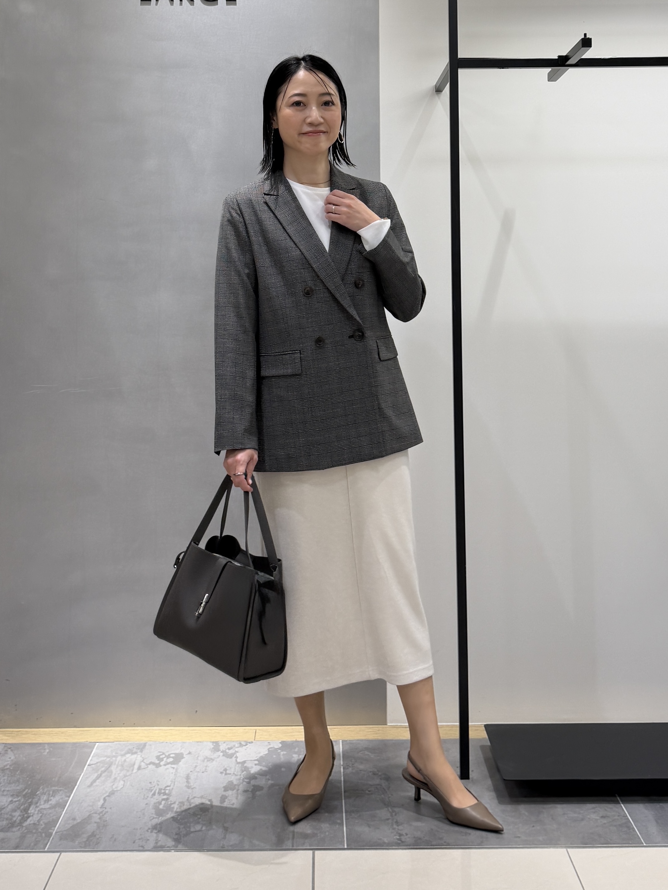 shihoさんの「INDIVI｜【洗濯機OK／ストレッチ◎】秋はじめのダブルジャケット」を使ったコーディネート