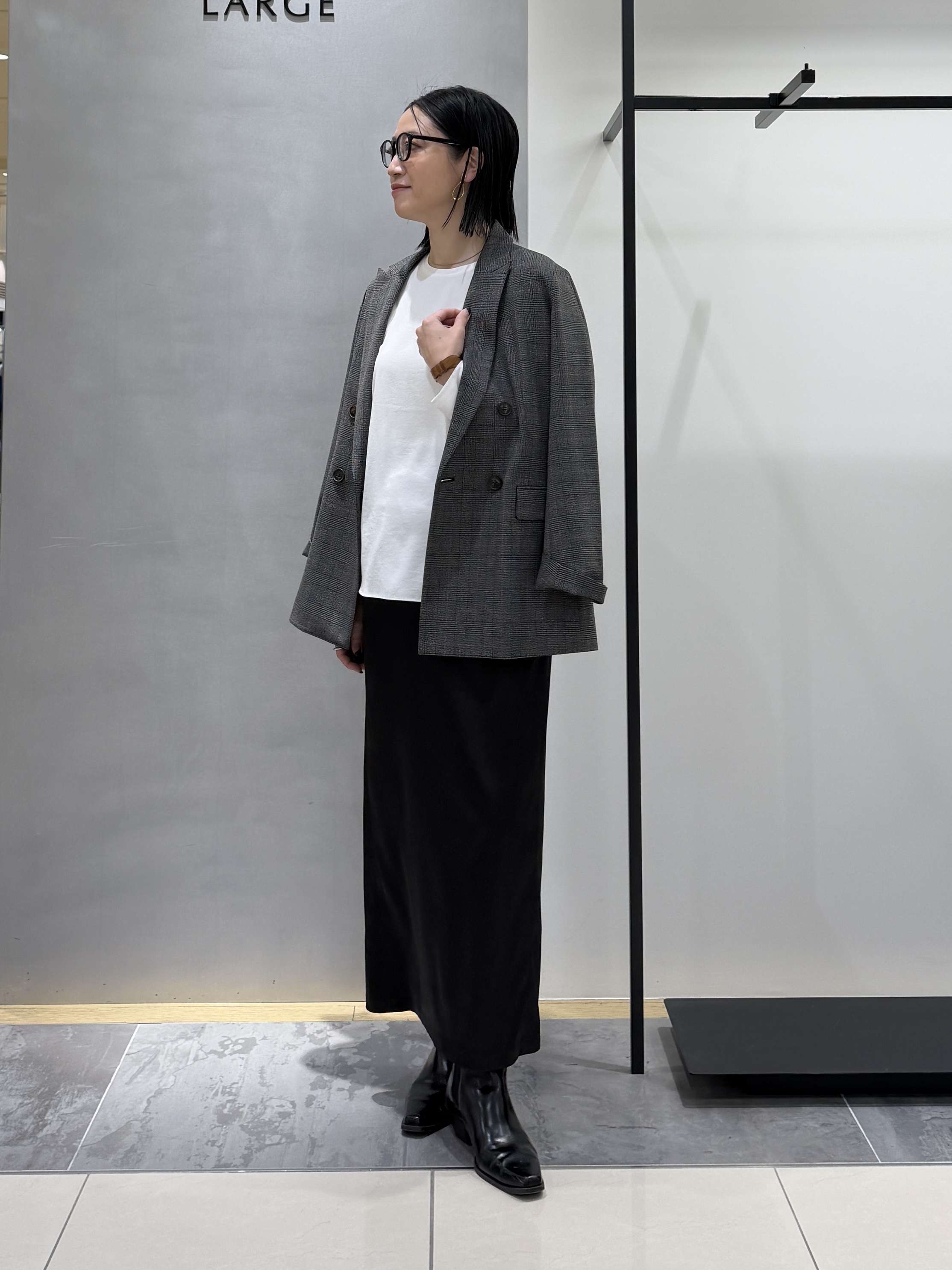 shihoさんの「INDIVI｜【洗濯機OK／ストレッチ◎】秋はじめのダブルジャケット」を使ったコーディネート