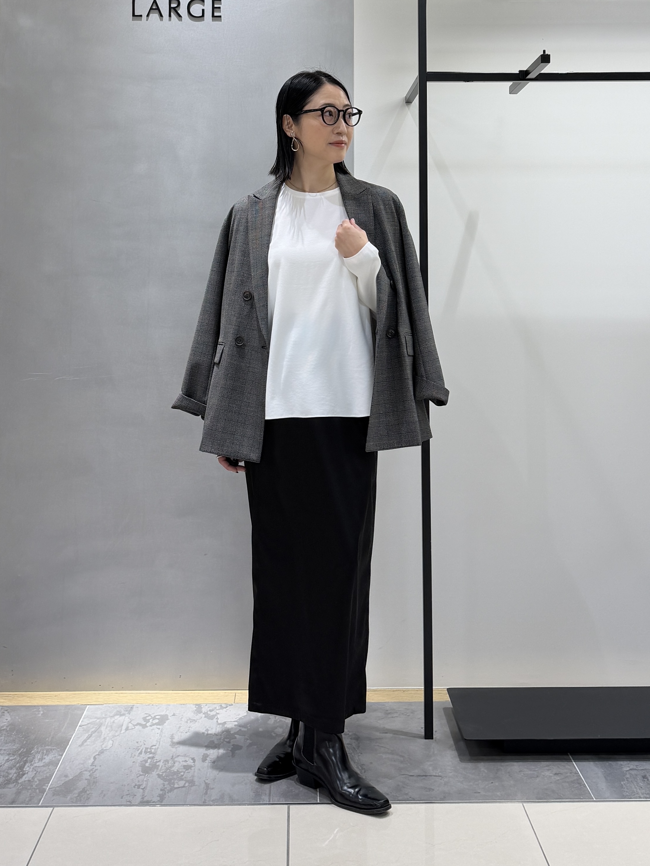 shihoさんの「INDIVI｜【洗濯機OK／ストレッチ◎】秋はじめのダブルジャケット」を使ったコーディネート