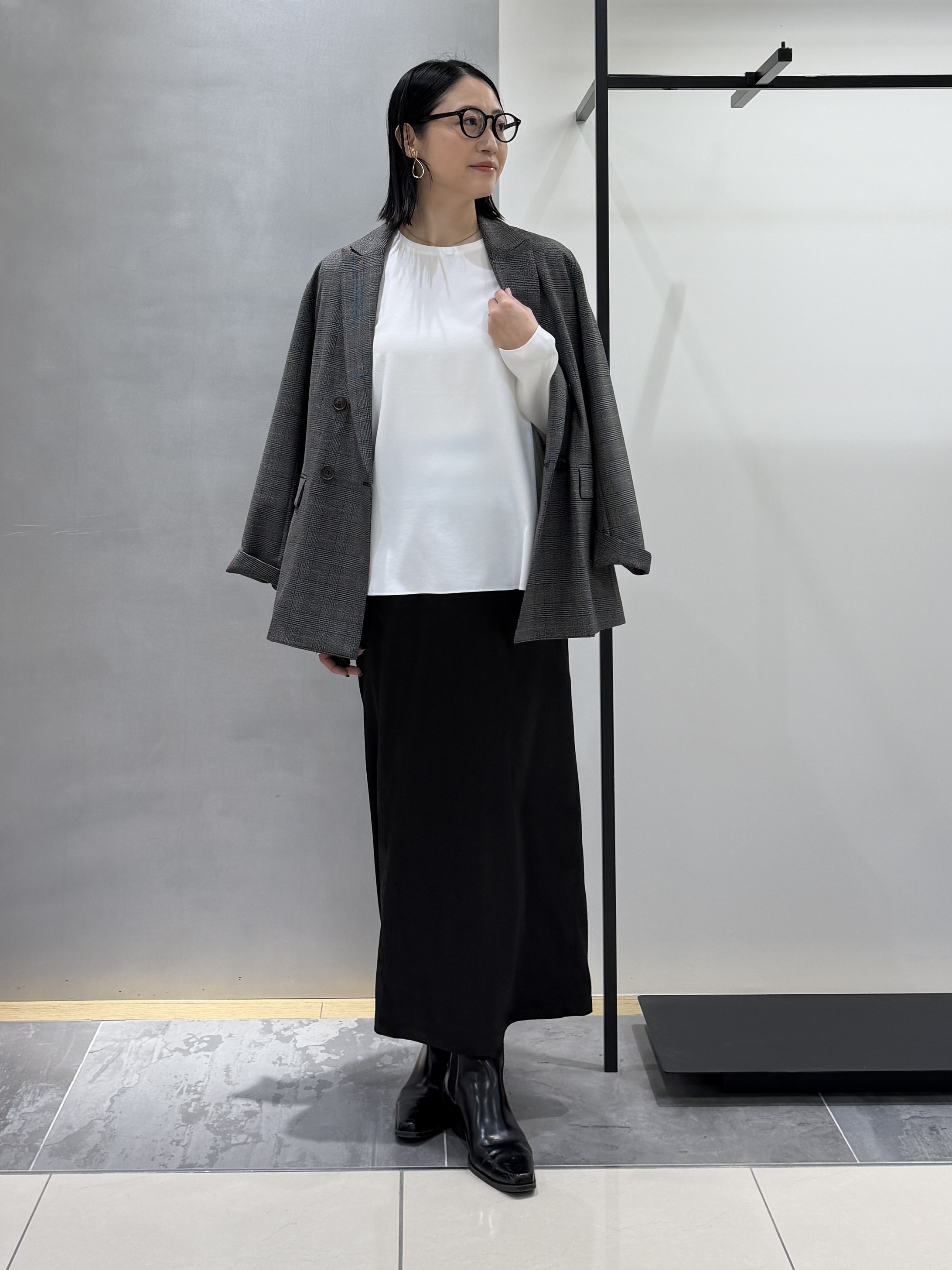 shihoさんの「INDIVI｜【洗濯機OK／ストレッチ◎】秋はじめのダブルジャケット」を使ったコーディネート