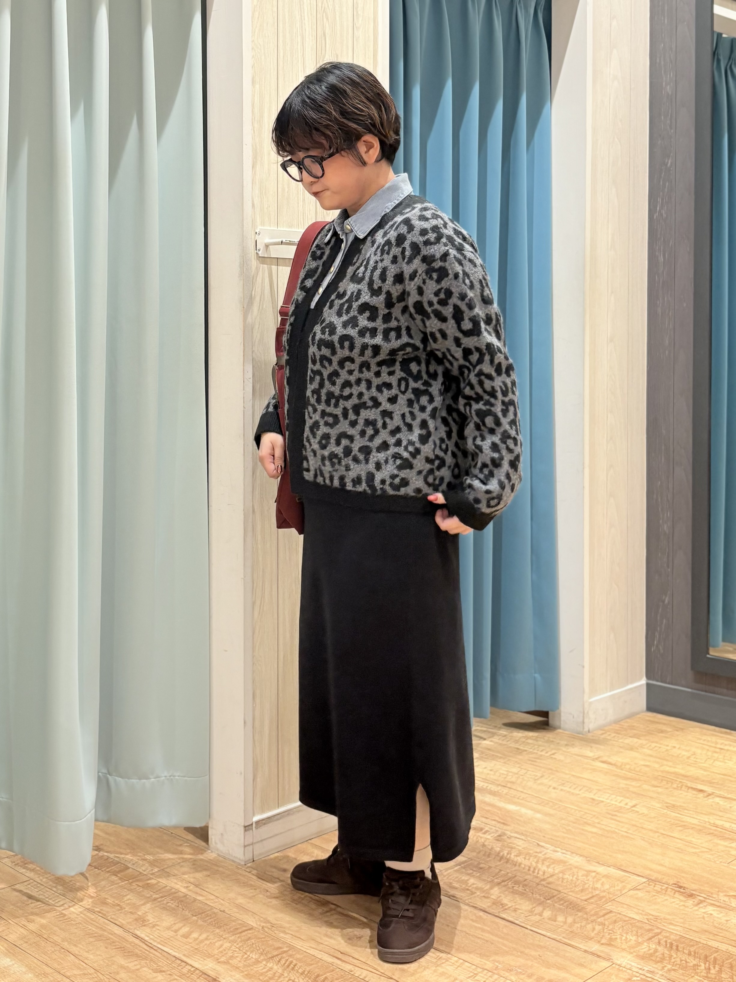 砂糖さんの「SHOO･LA･RUE｜【洗濯機可/S-LL】ジャケット感覚で着られる バイカラーニットカーディガン」を使ったコーディネート