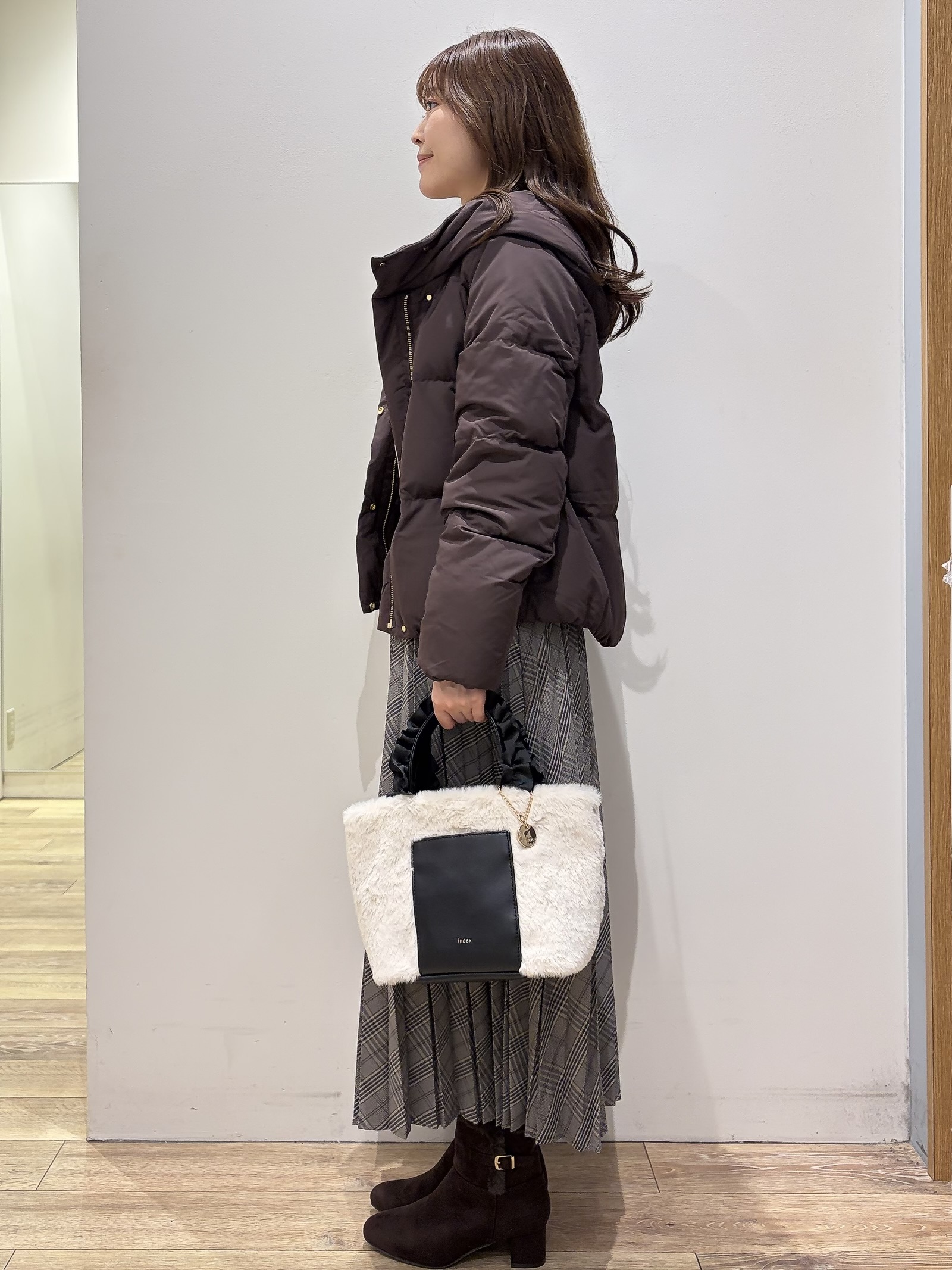 MOMOさんの「index｜河田ダウンショートコート 【洗濯機OK／静電気防止（裏地）／撥水／XS-3L】」を使ったコーディネート