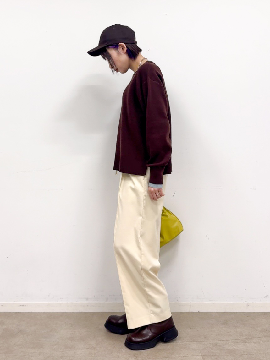 𝐜𝐡𝐢𝐤𝐚さんの「SHOO･LA･RUE｜【洗濯機可/S-LL】配色がアクセント スウェットライクニット」を使ったコーディネート
