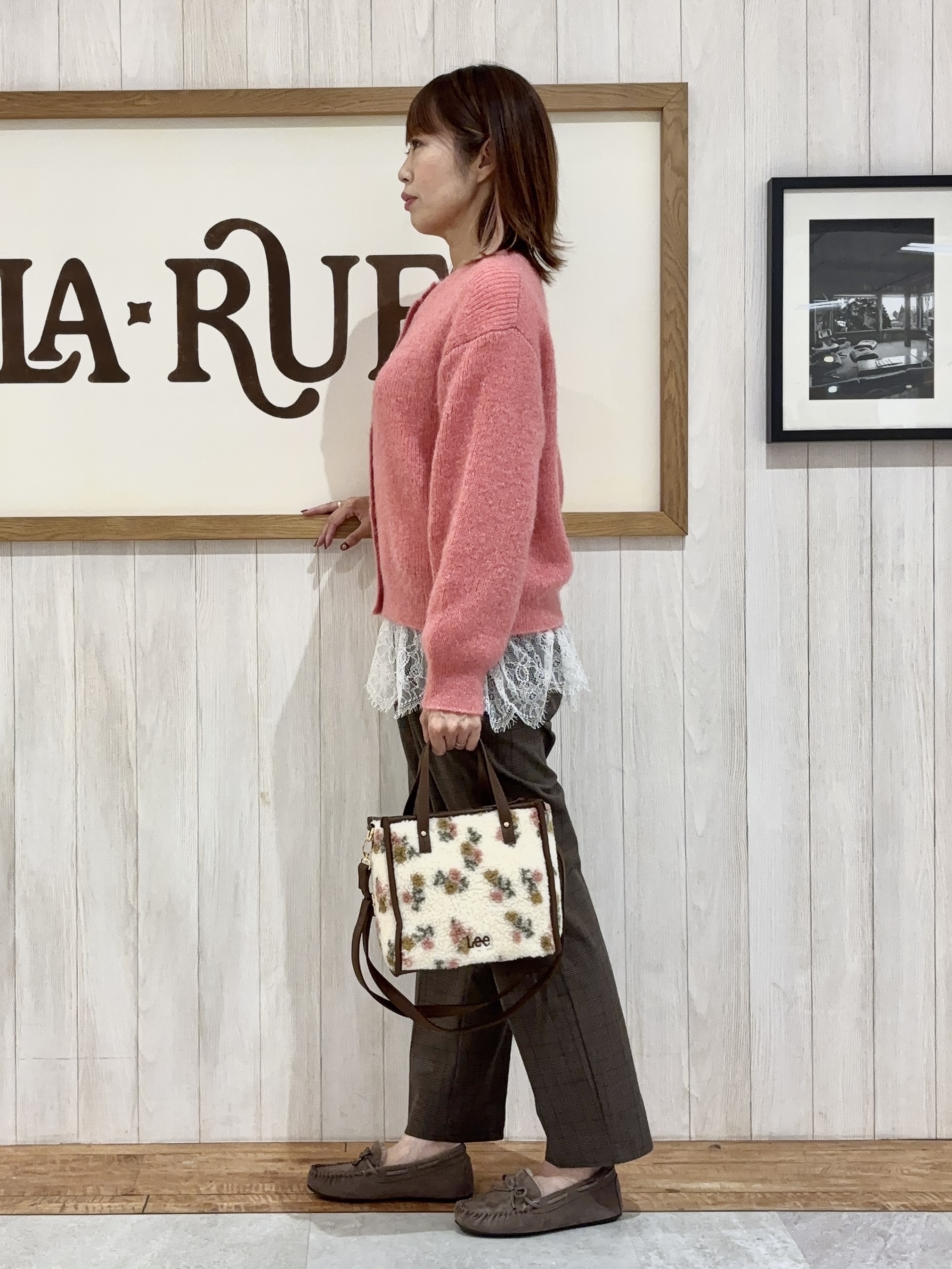 みきぽんさんの「SHOO･LA･RUE｜【S-LL】ゆるもこ シャギーニットカーディガン」を使ったコーディネート