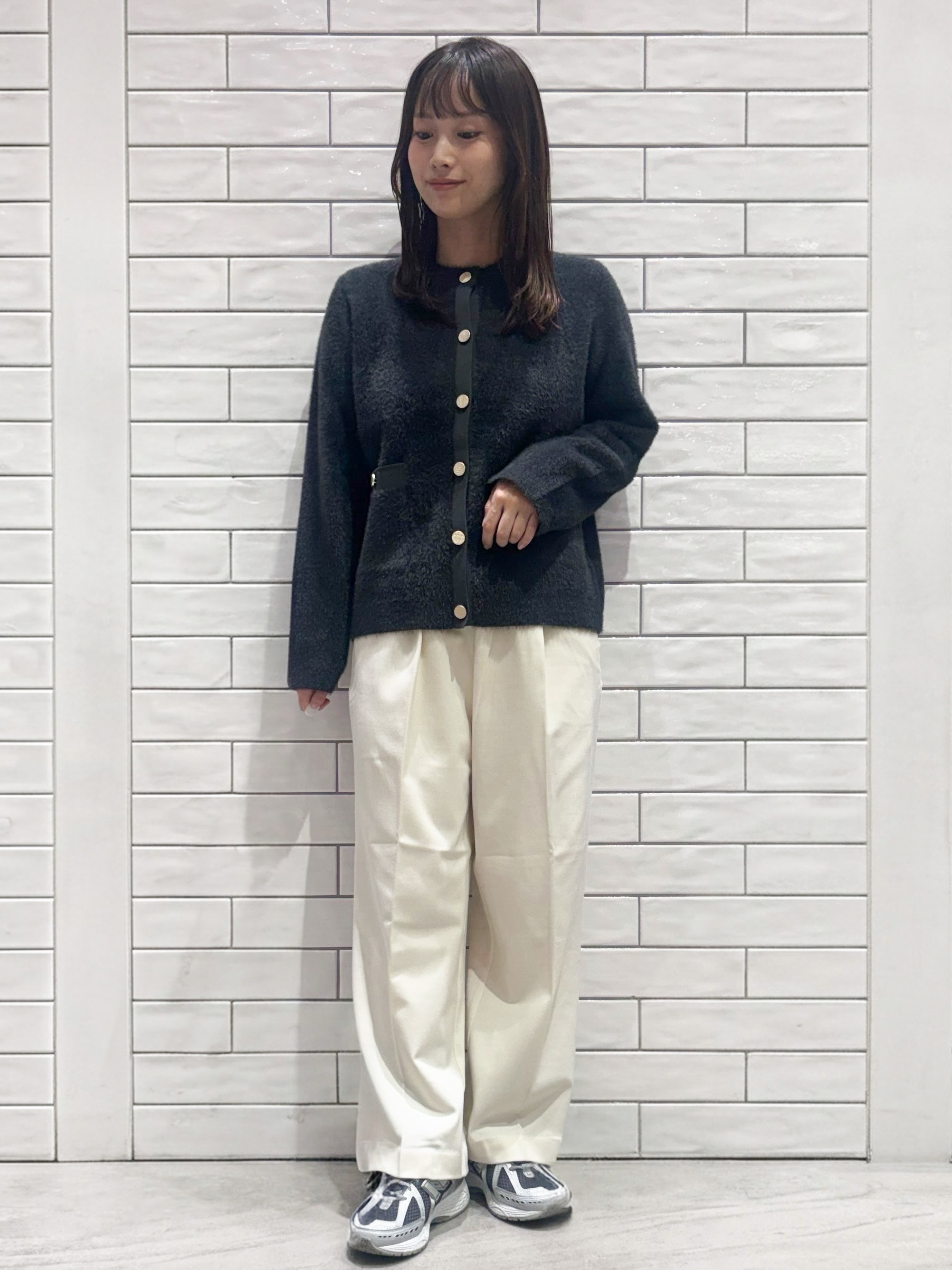 ranさんの「OPAQUE.CLIP｜フェザーヤーンニットカーディガン【洗濯機OK】」を使ったコーディネート