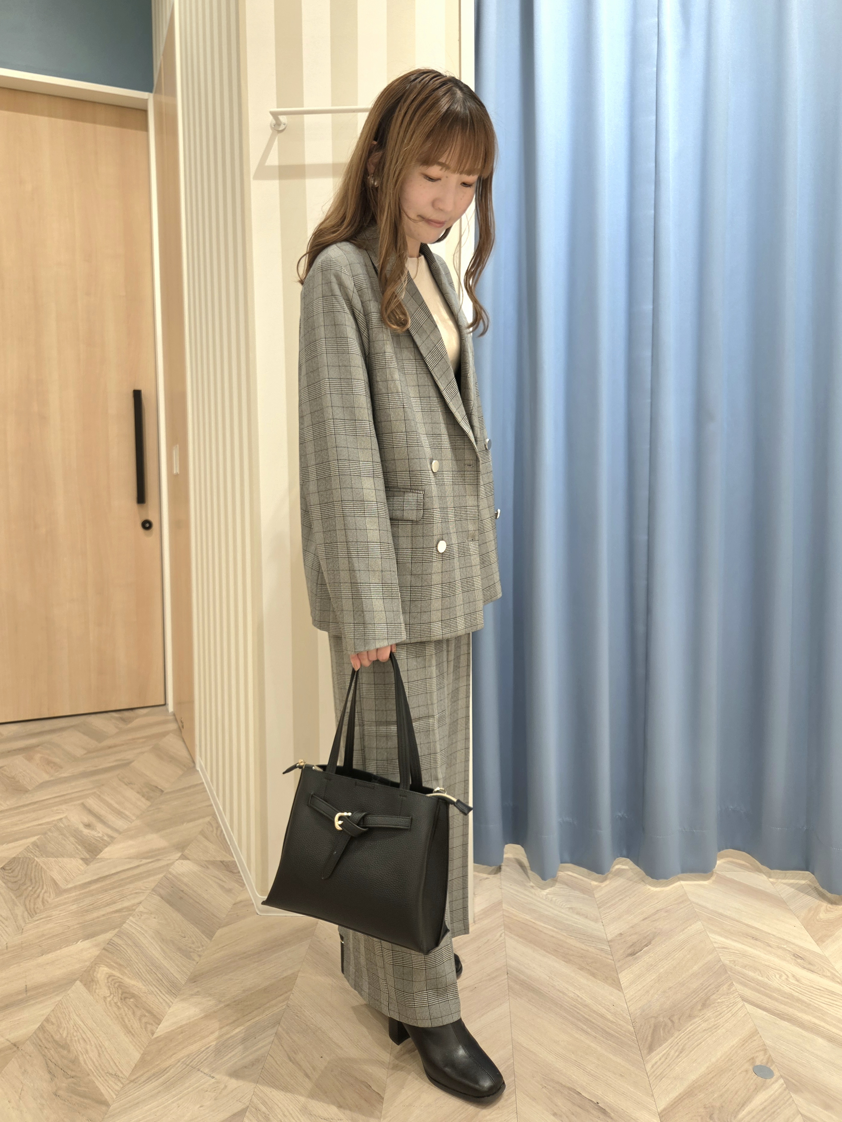 Ikumiさんの「SHOO･LA･RUE｜【セットアップ可/洗濯後しわになりにくい】ウールフィール ダブルジャケット」を使ったコーディネート