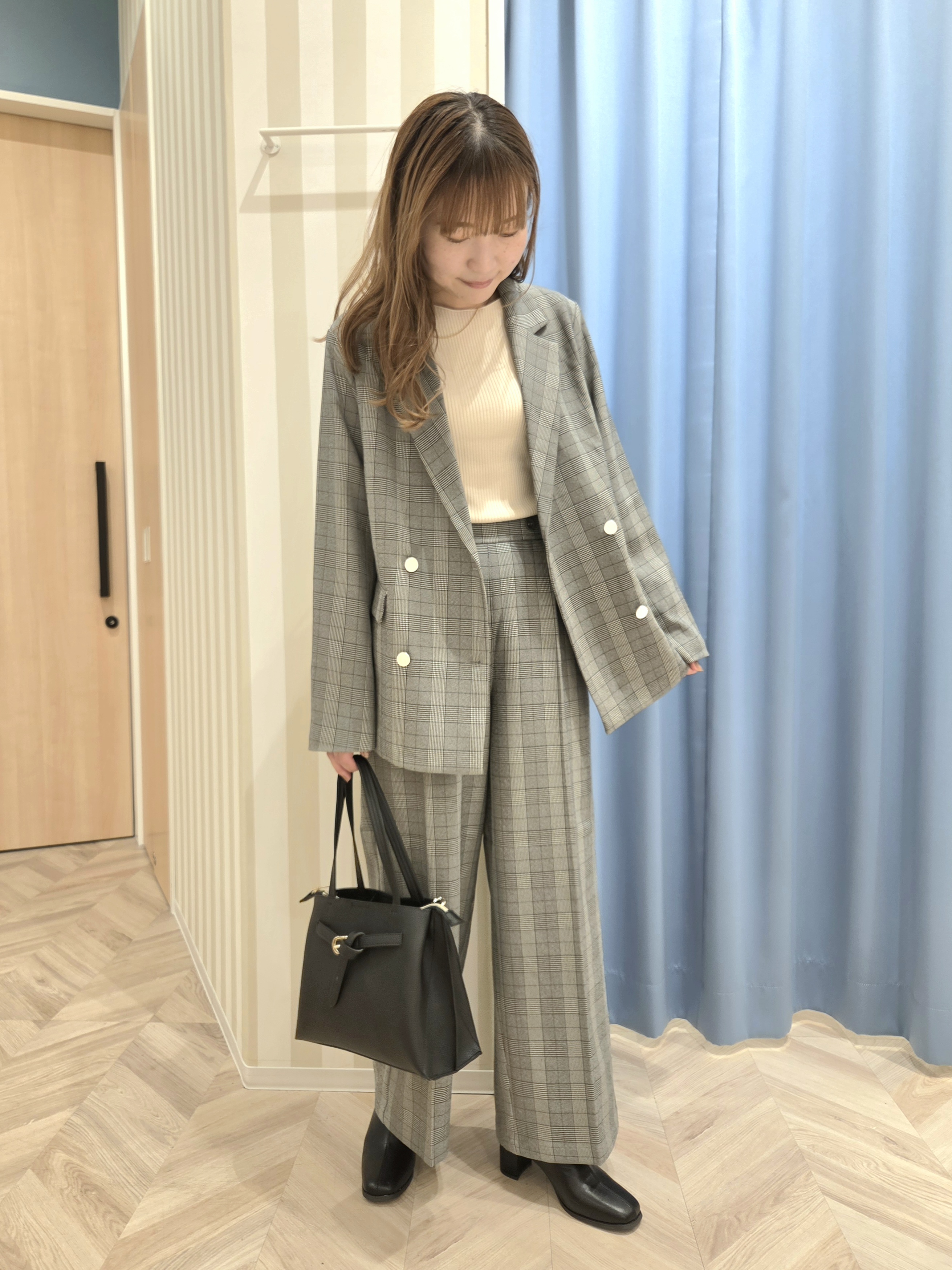 Ikumiさんの「SHOO･LA･RUE｜【セットアップ可/洗濯後しわになりにくい】ウールフィール ダブルジャケット」を使ったコーディネート