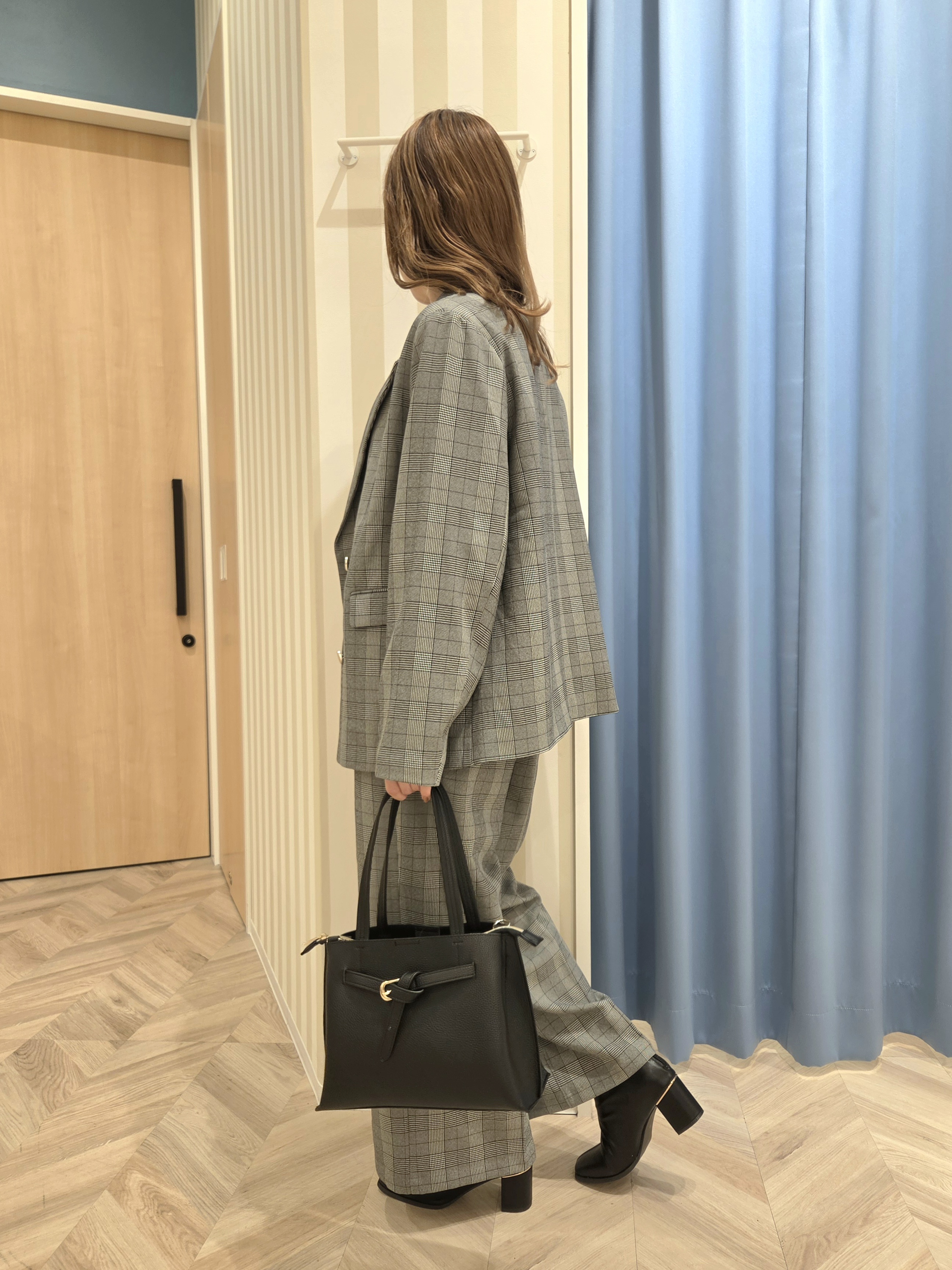 Ikumiさんの「SHOO･LA･RUE｜【セットアップ可/洗濯後しわになりにくい】ウールフィール ダブルジャケット」を使ったコーディネート