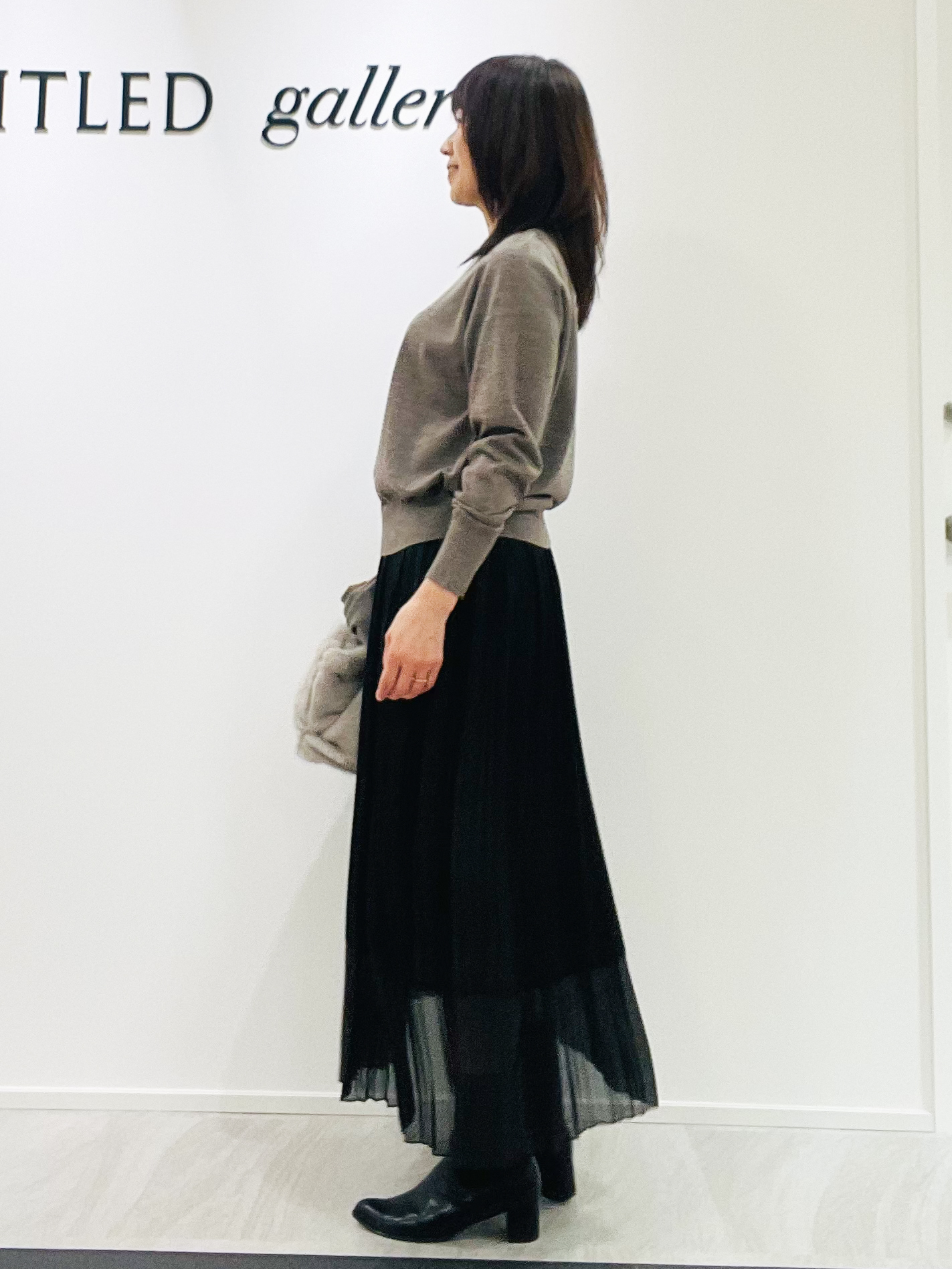 めいさんの「UNTITLED｜【アンサンブル可能/オンオフ使える】シルクウールカシミヤプルオーバー」を使ったコーディネート