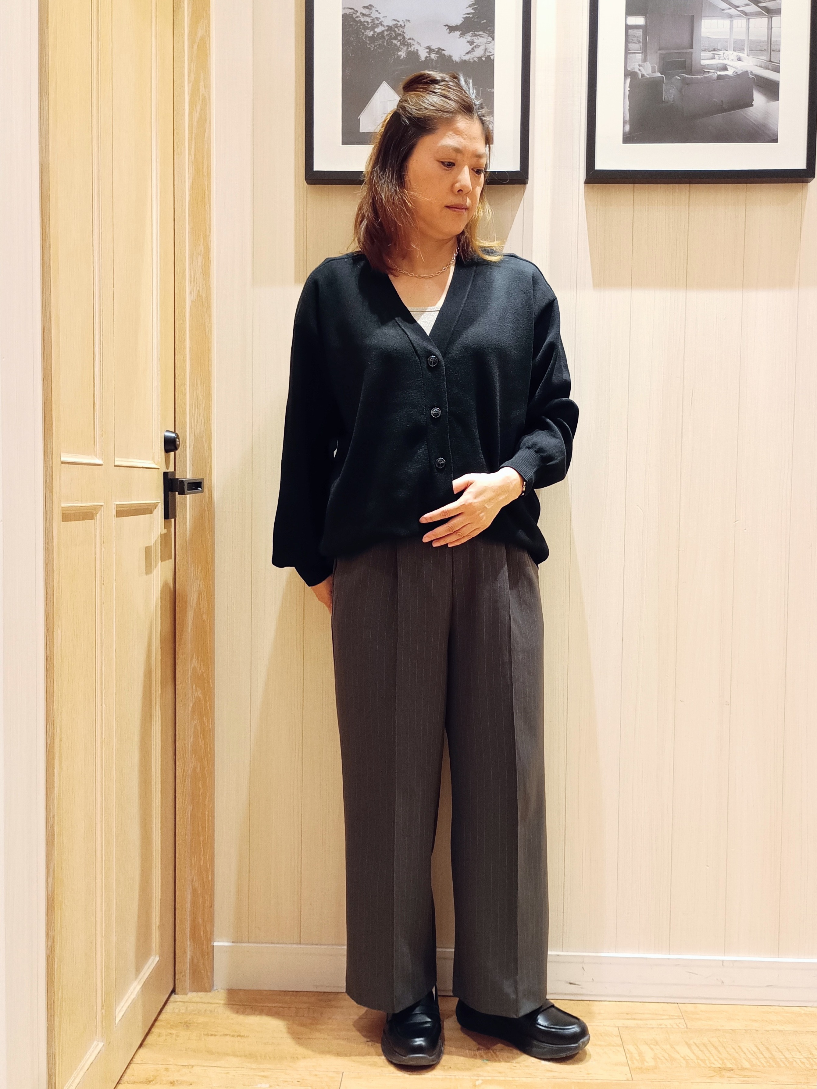 S☆mama さんの「SHOO･LA･RUE｜【毛玉になりにくい/S-LL/洗濯機可/体型カバー】Vネックゆったりカーディガン」を使ったコーディネート