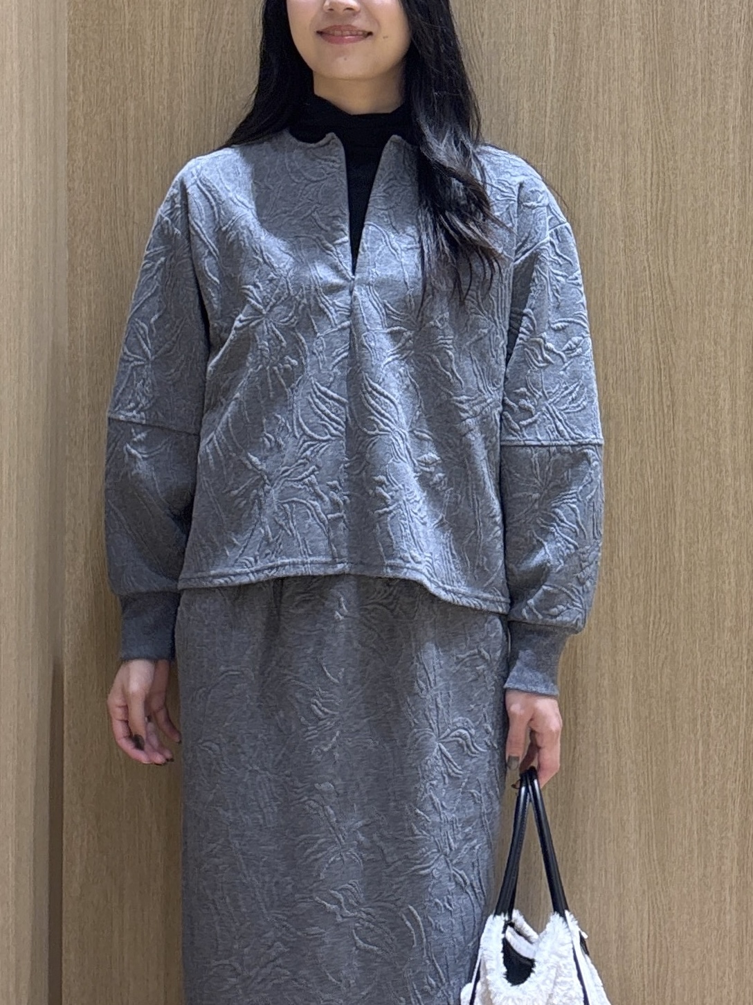 sachikoさんの「OPAQUE.CLIP｜ふくれジャカードプルオーバー／セットアップ可【洗濯機OK】」を使ったコーディネート