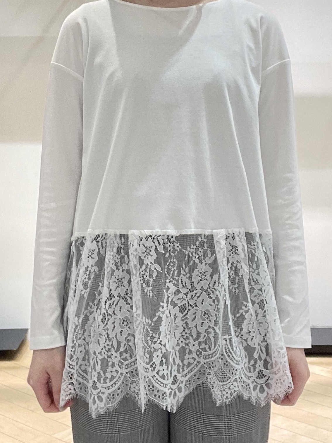 mさんの「INDIVI｜【選べる6色／ストレッチ◎】きれいめドルマンスリーブニット」を使ったコーディネート