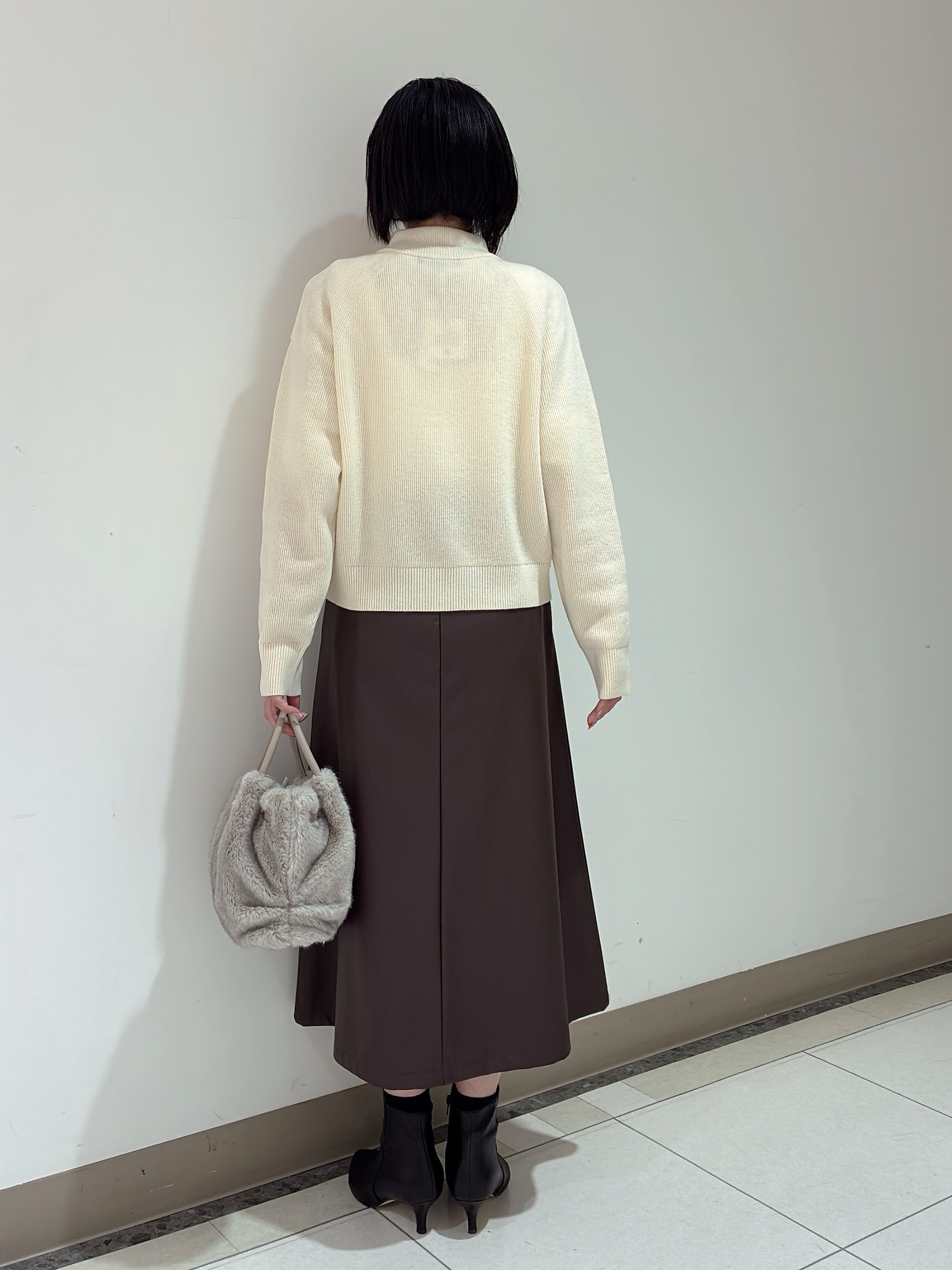 環さんの「UNTITLED｜【秋羽織り/ニット】ウールジップカーディガン」を使ったコーディネート