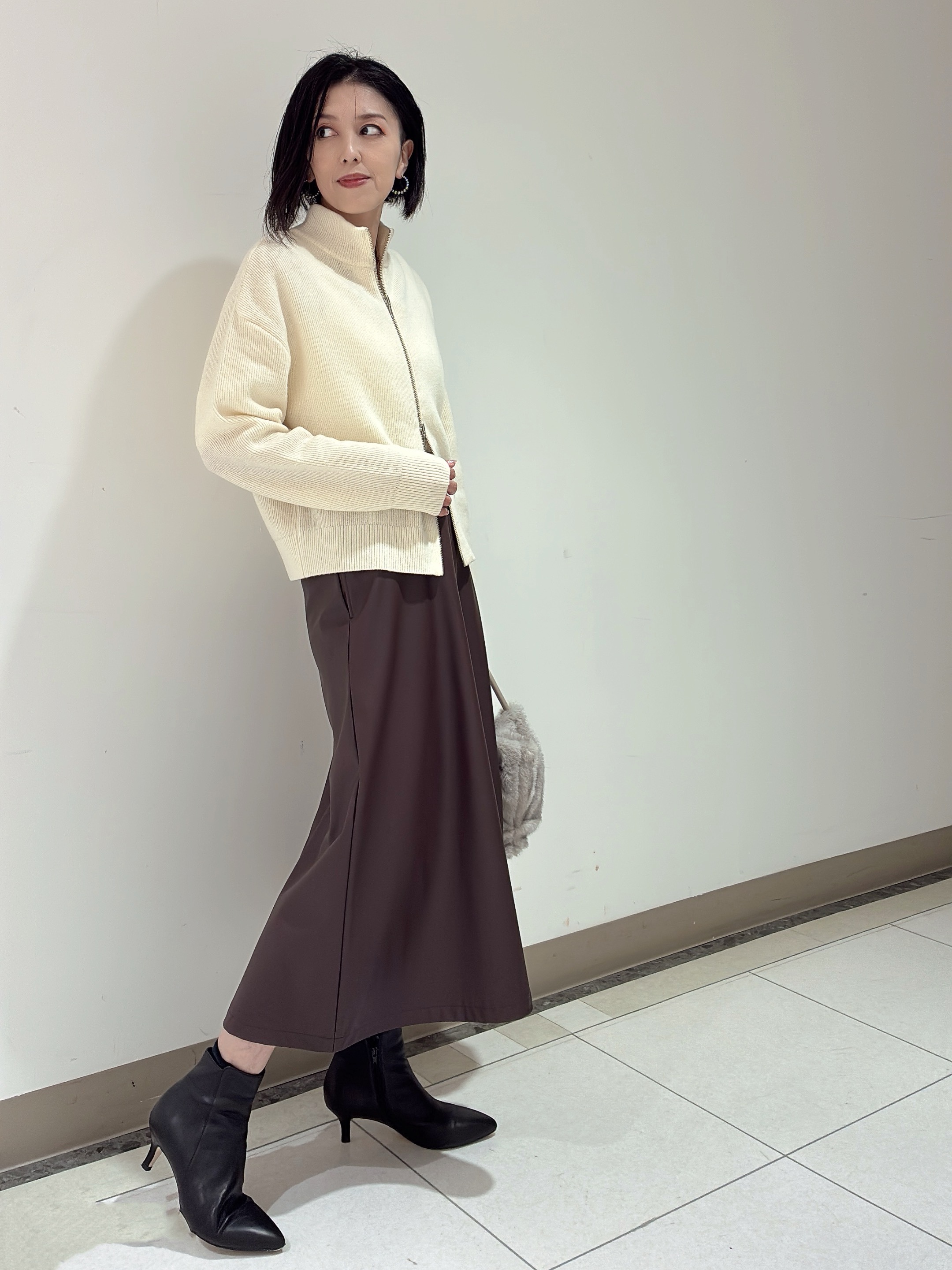環さんの「UNTITLED｜【秋羽織り/ニット】ウールジップカーディガン」を使ったコーディネート