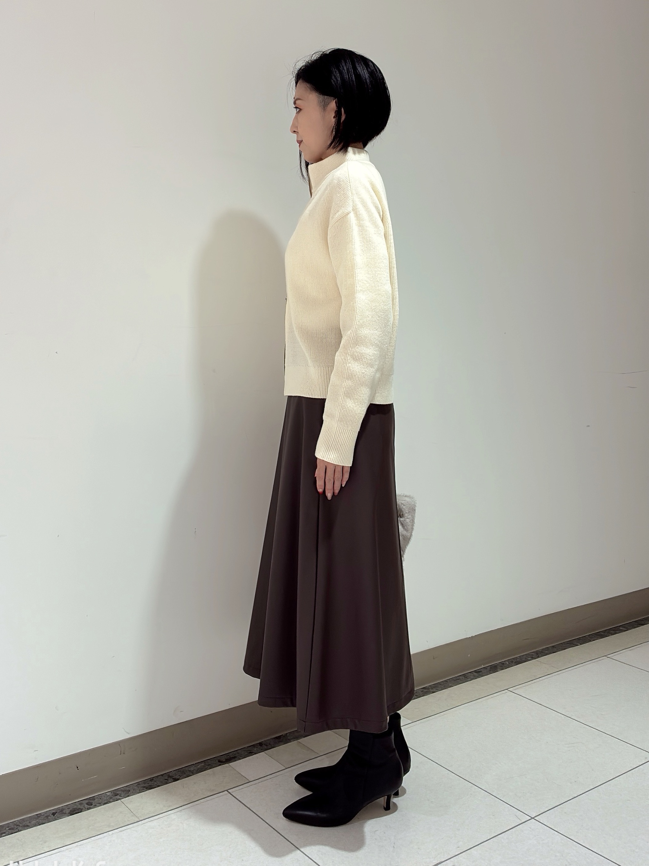 環さんの「UNTITLED｜【秋羽織り/ニット】ウールジップカーディガン」を使ったコーディネート