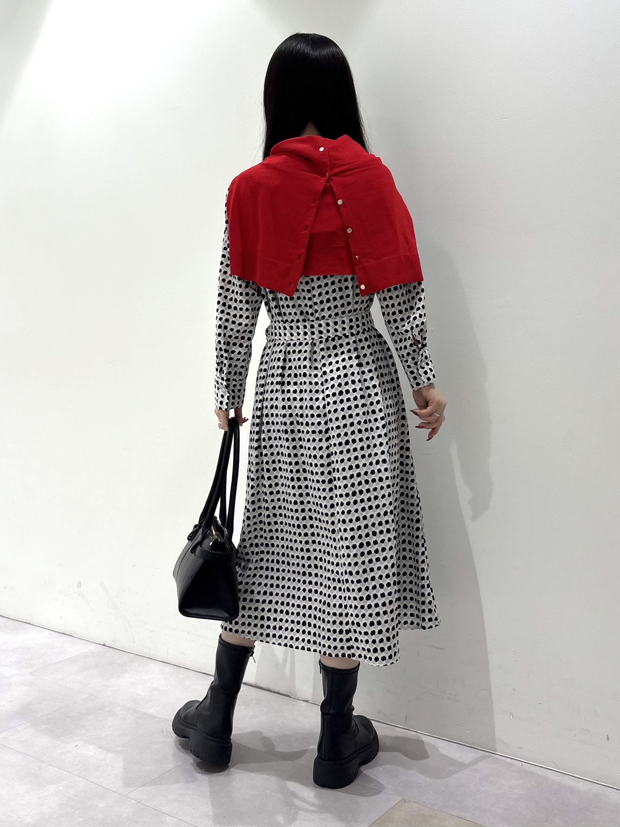 KEIKOさんの「INDIVI｜【2点セット】5分袖ニット＆カーディガン きれいめアンサンブルニット」を使ったコーディネート