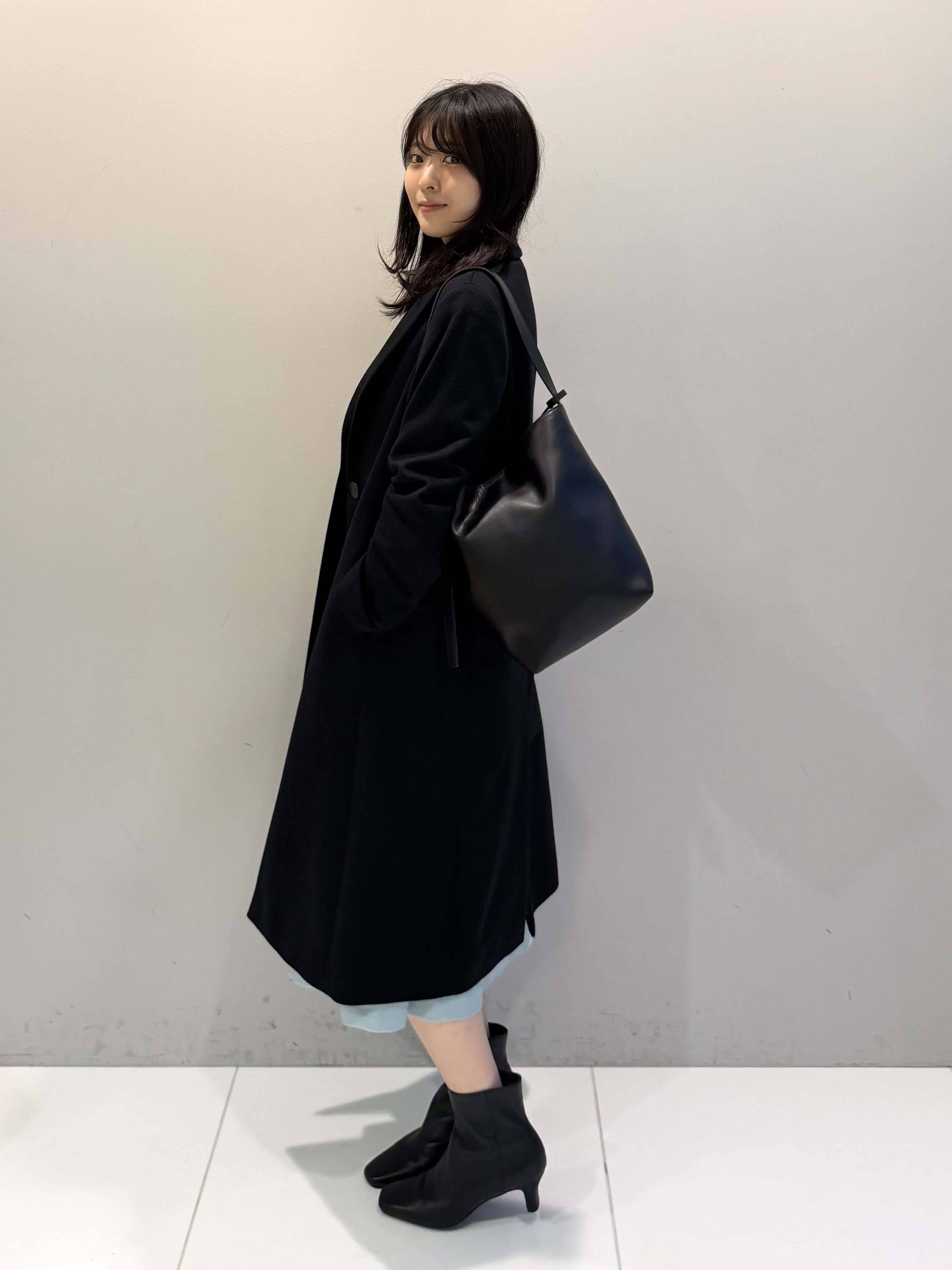 ririkaさんの「UNTITLED｜ウールカシミヤテーラーコート」を使ったコーディネート