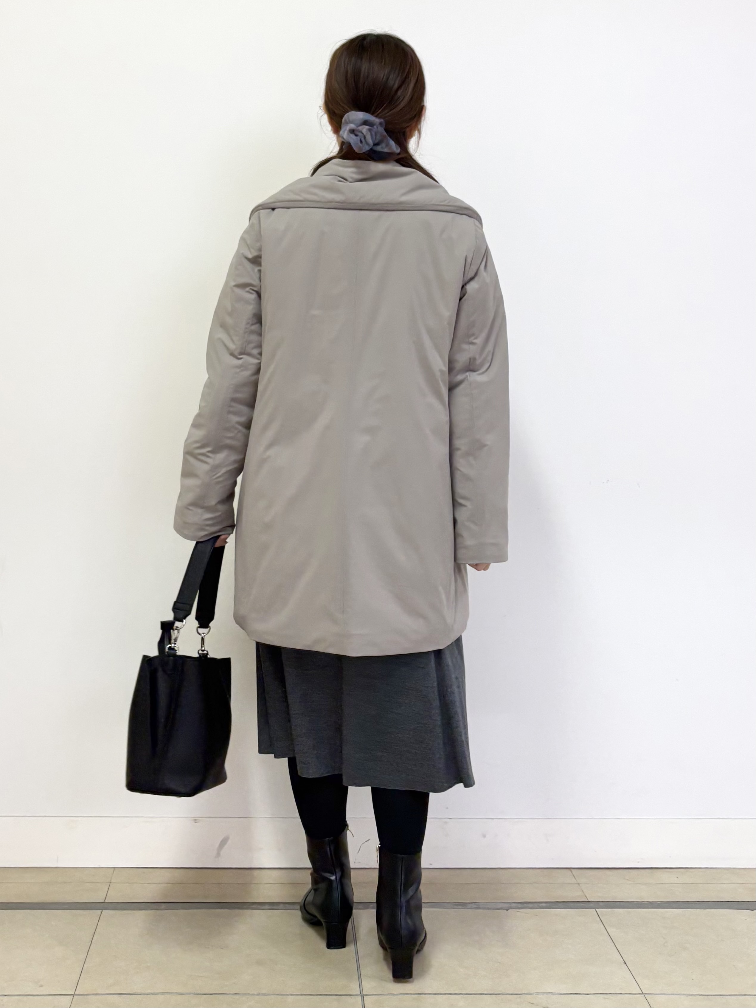 mikiさんの「Reflect｜【手洗い／撥水／保湿】ショールカラー 中綿入りコート」を使ったコーディネート