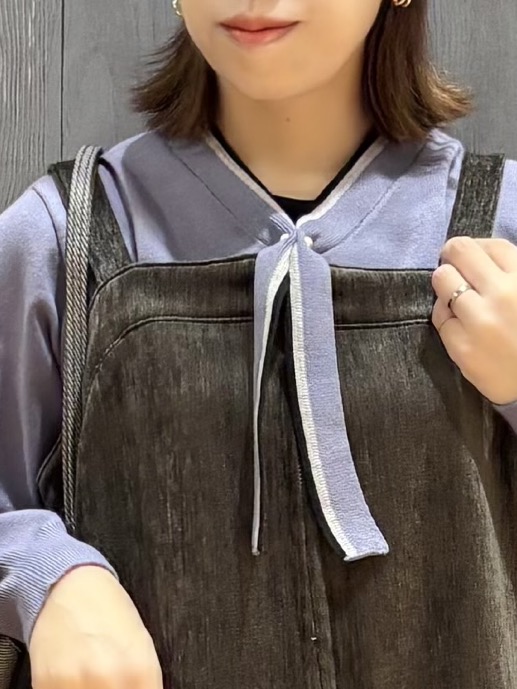 meiさんの「SHOO･LA･RUE｜【S-LL/洗濯機可】オンオフ使える もちもち配色ボウタイニット」を使ったコーディネート