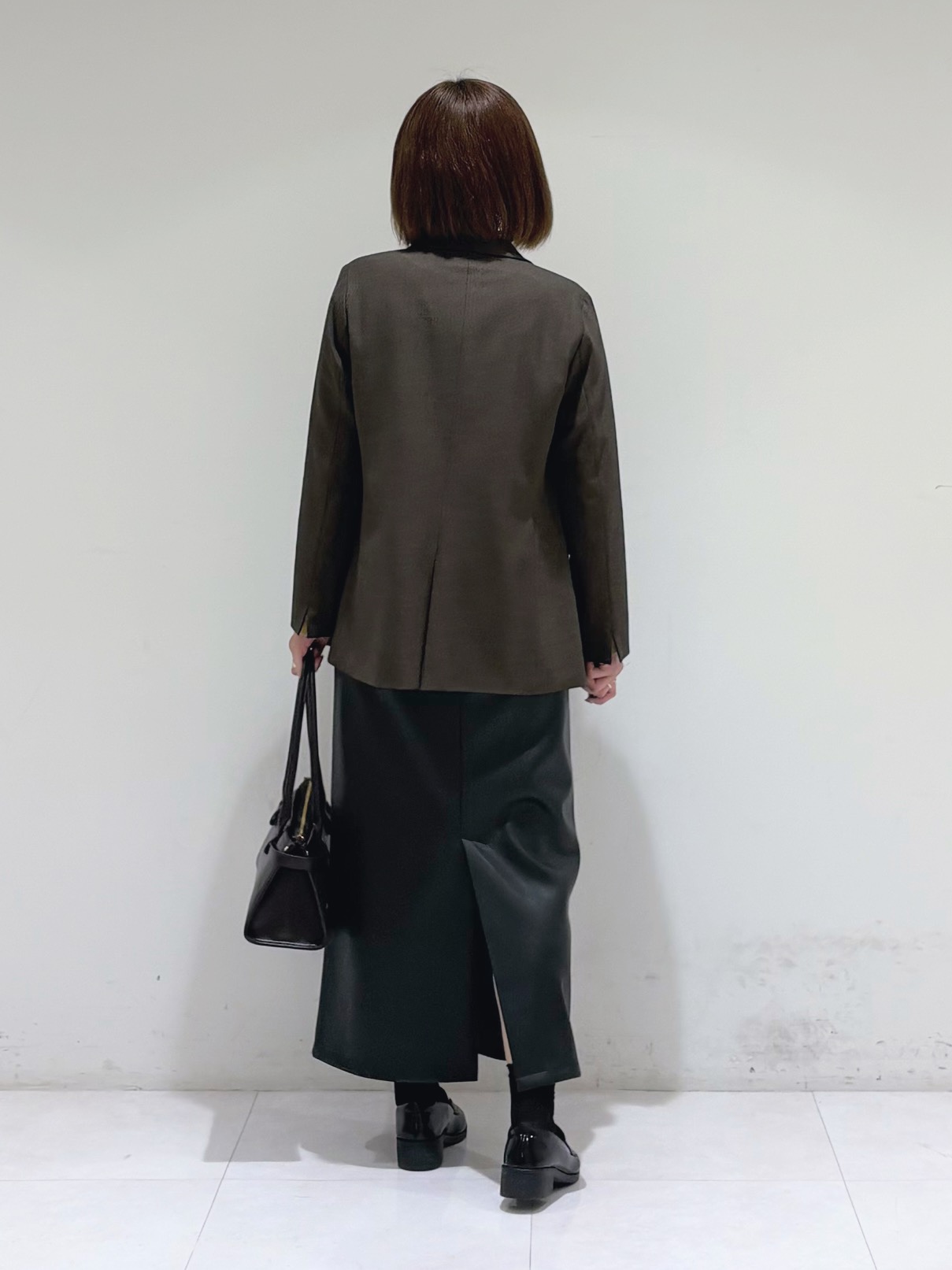 tsuyuさんの「INDIVI｜【収納力◎／トレンド】スクエアトートバッグ」を使ったコーディネート